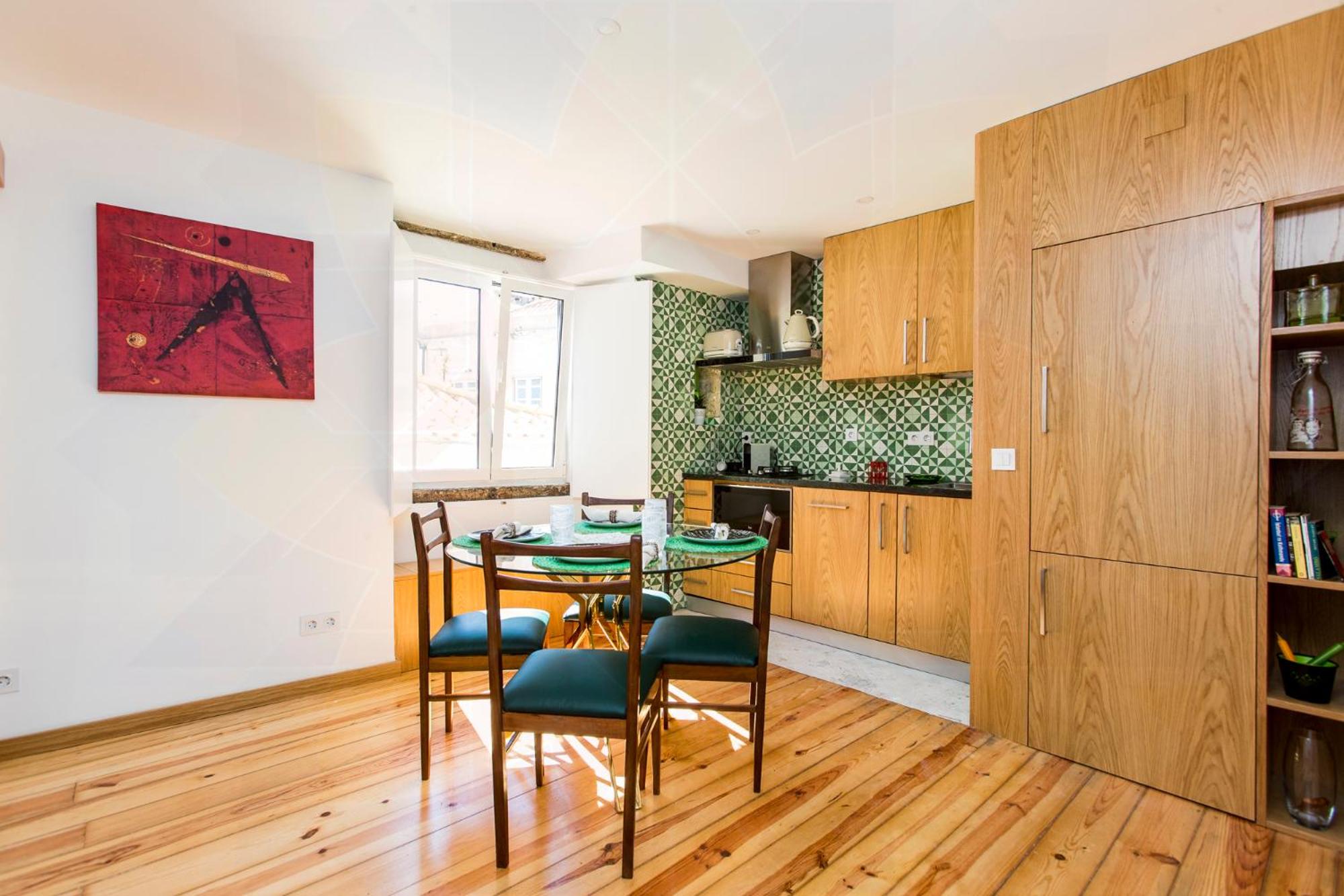 Apartment photo 2