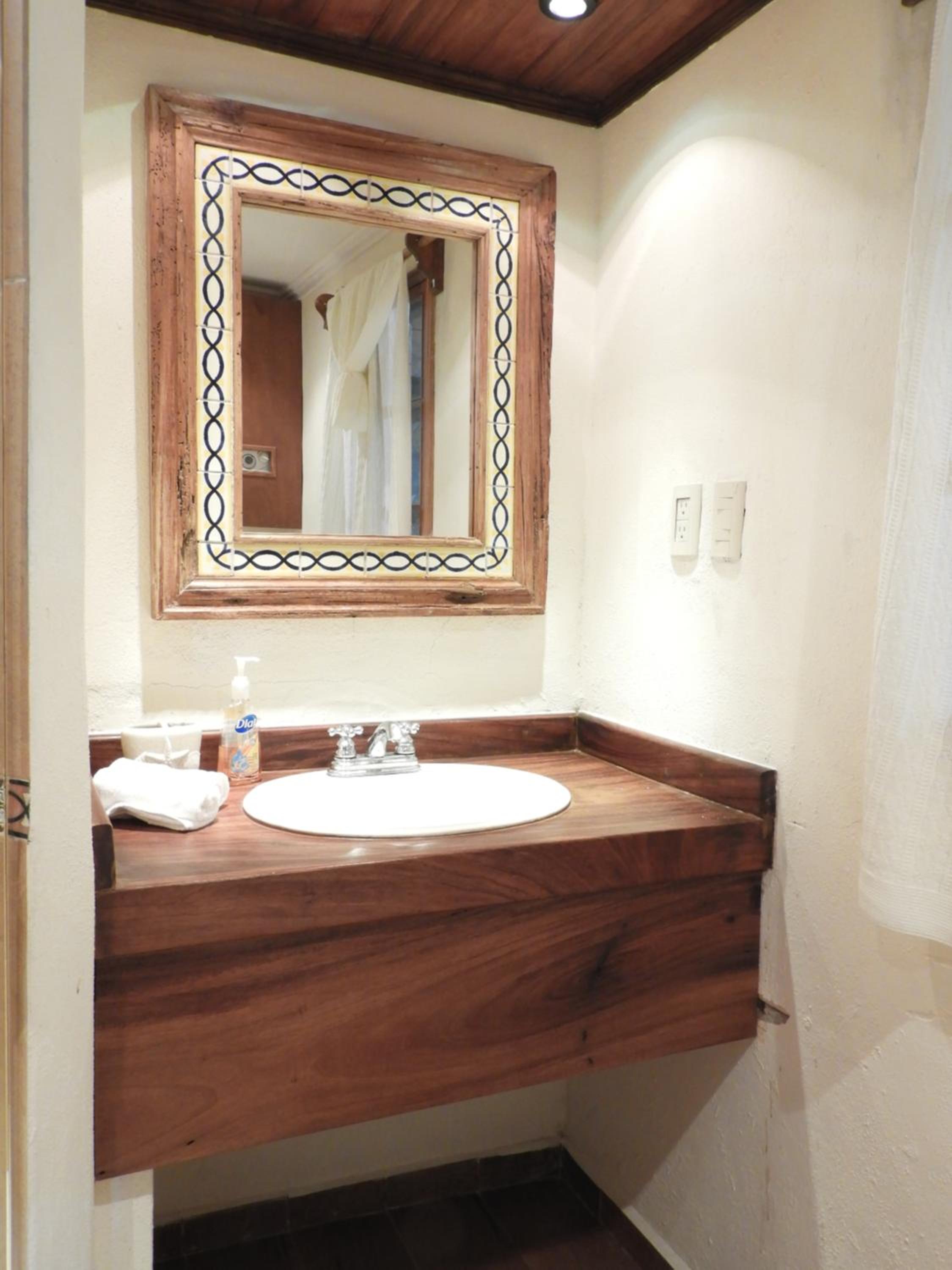 Studio Apartment - Photo 8