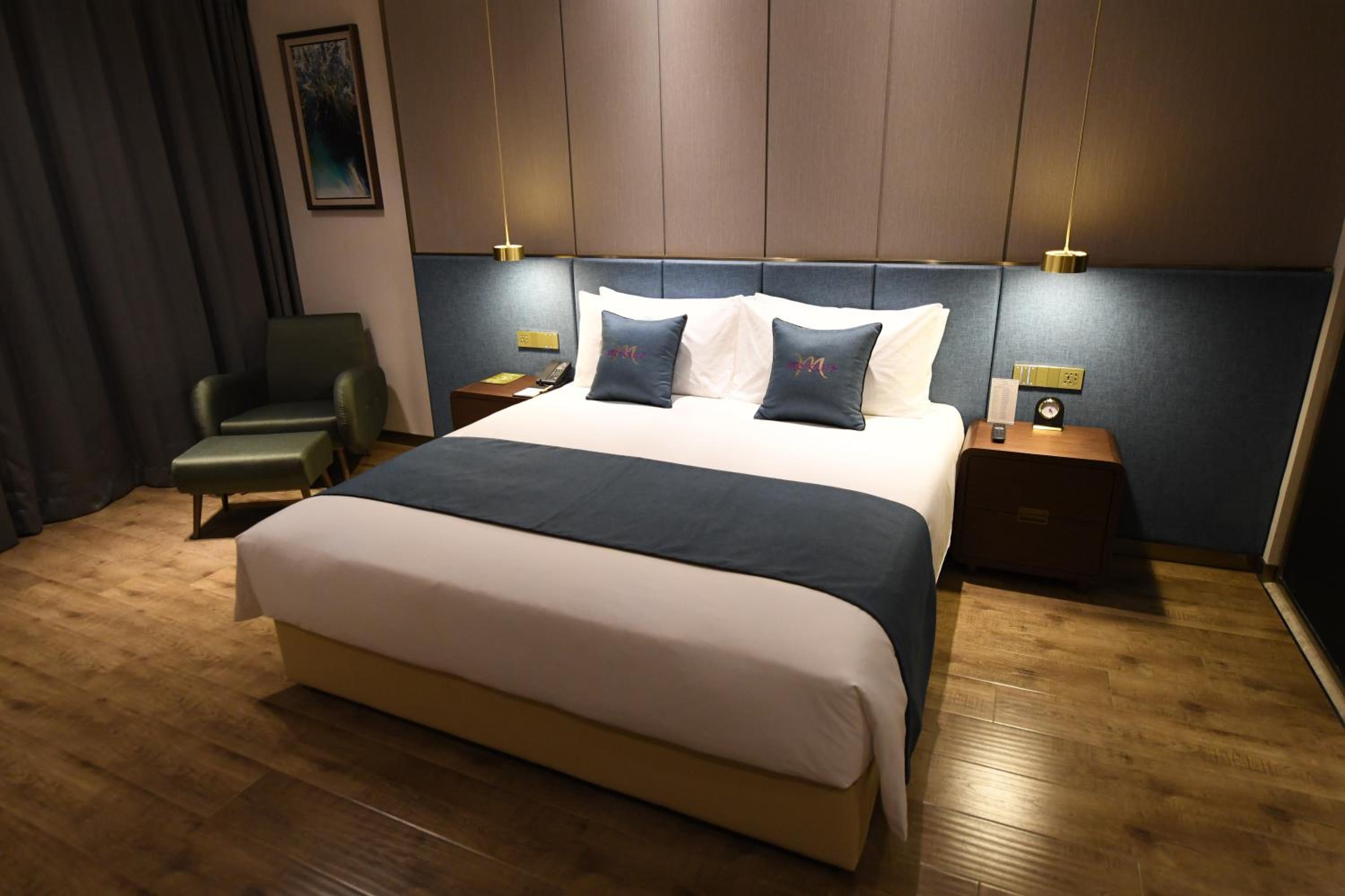 Superior King Room photo 2