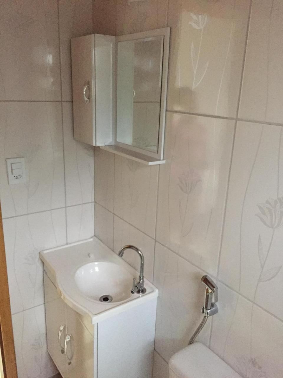 Quadruple Room with Private Bathroom - Photo 3
