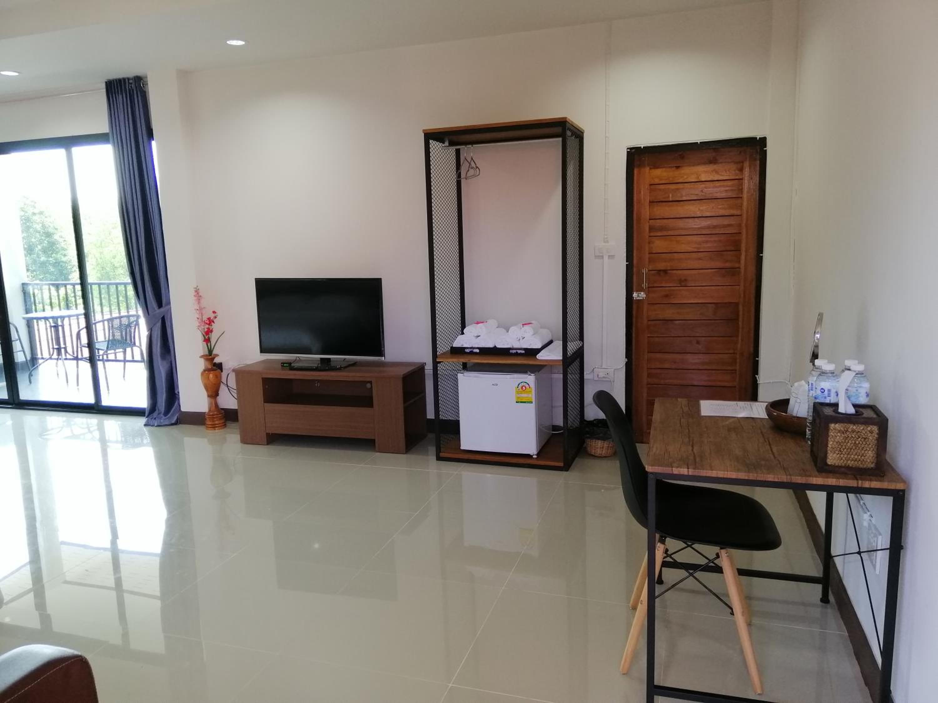 Quadruple Room with Terrace - Photo 3