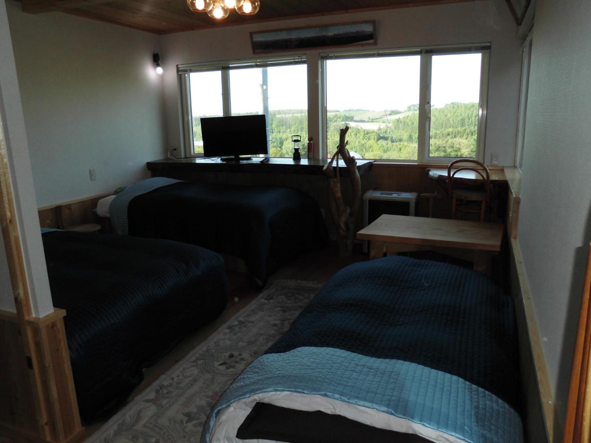 One-Bedroom House photo 1