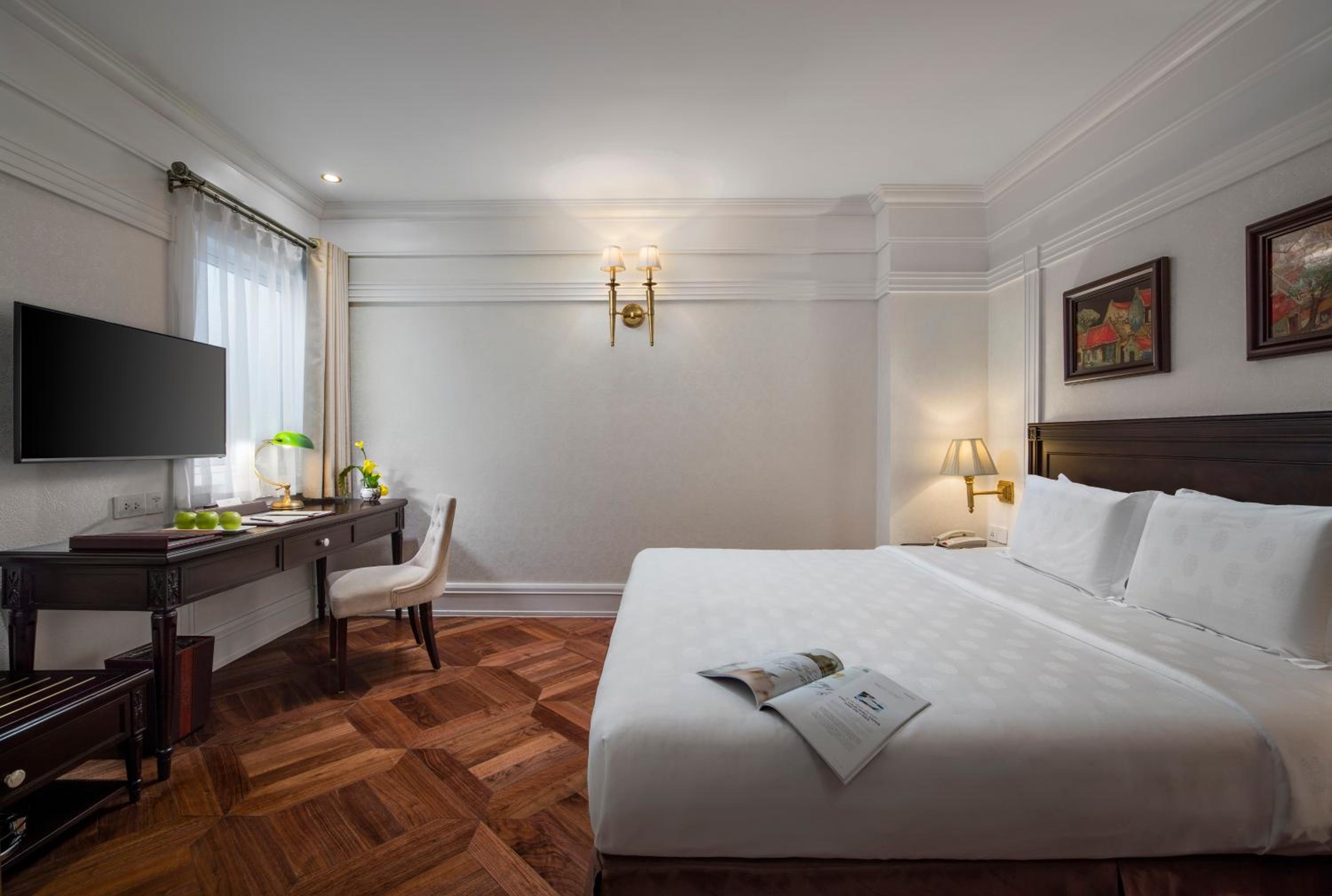 Standard Double or Twin Room - No Window photo 2