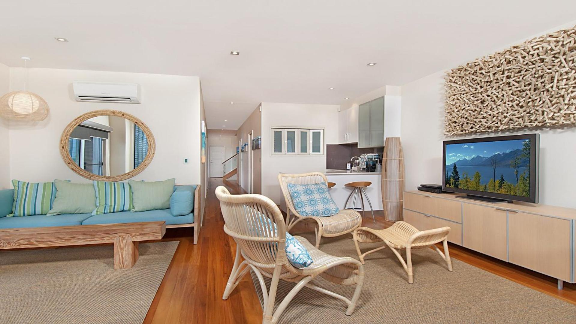 Four-Bedroom House photo 1