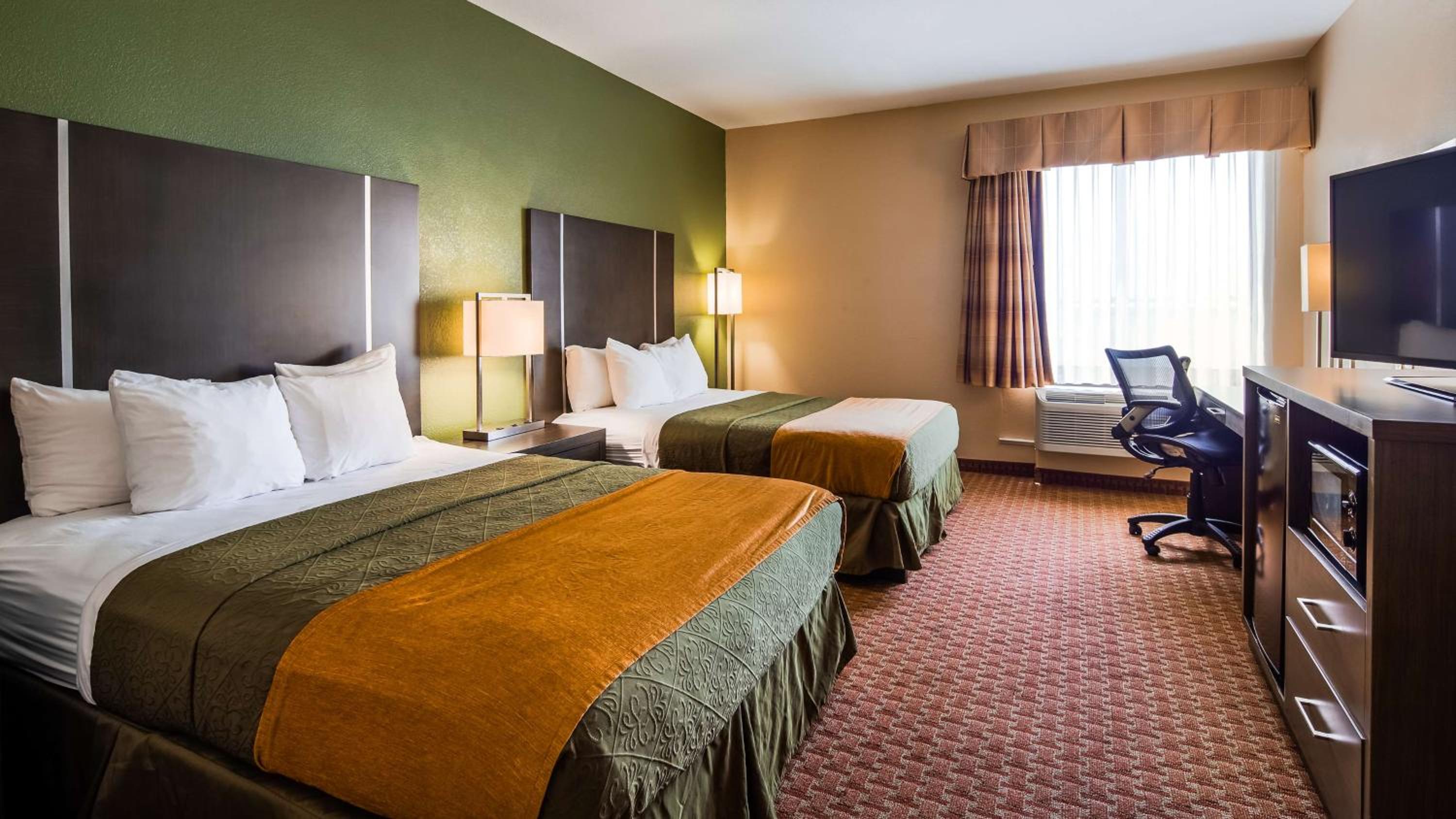Queen Room with Two Queen Beds - Disability Access/Non-Smoking - Photo 1