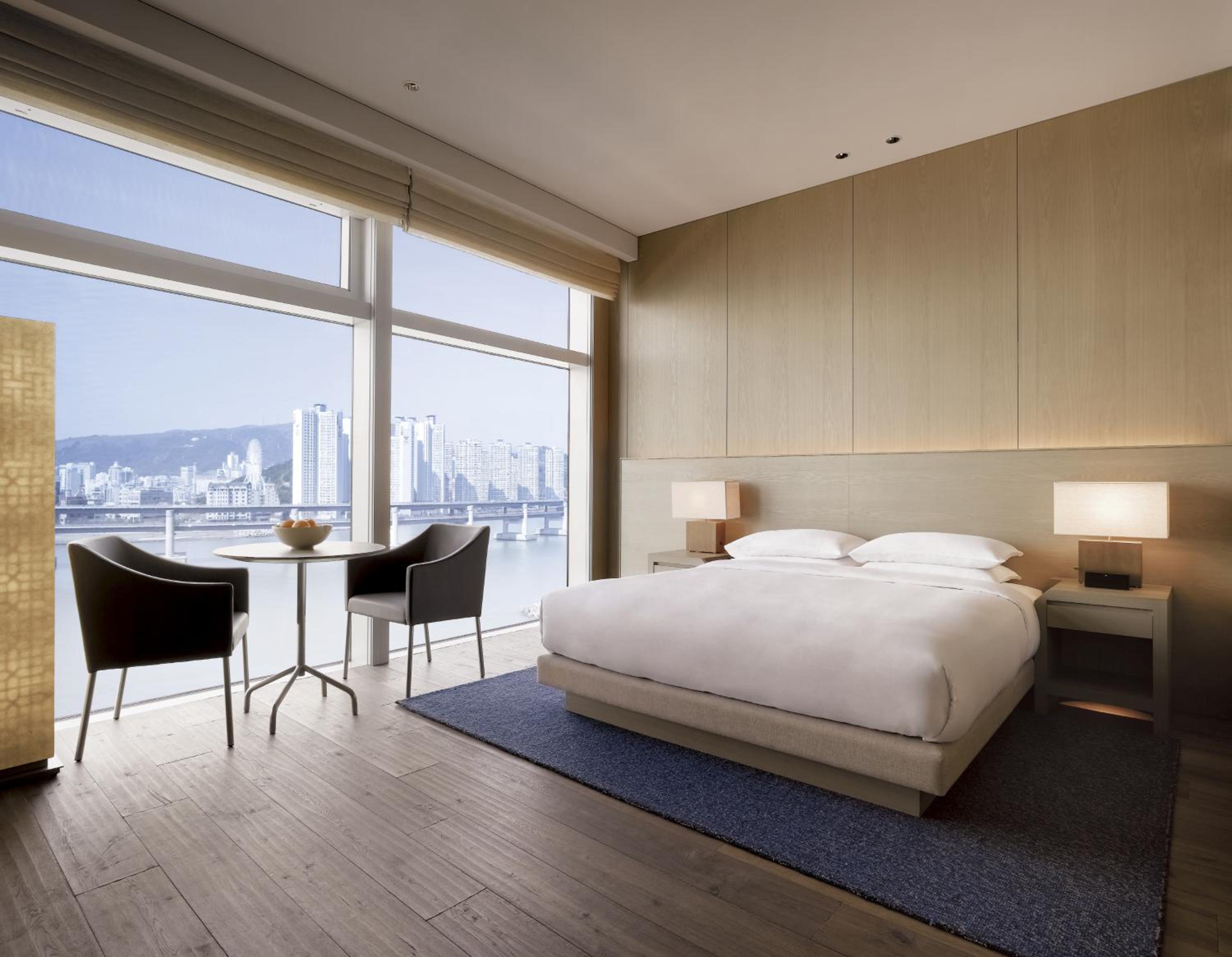 King Room with Ocean View photo 3