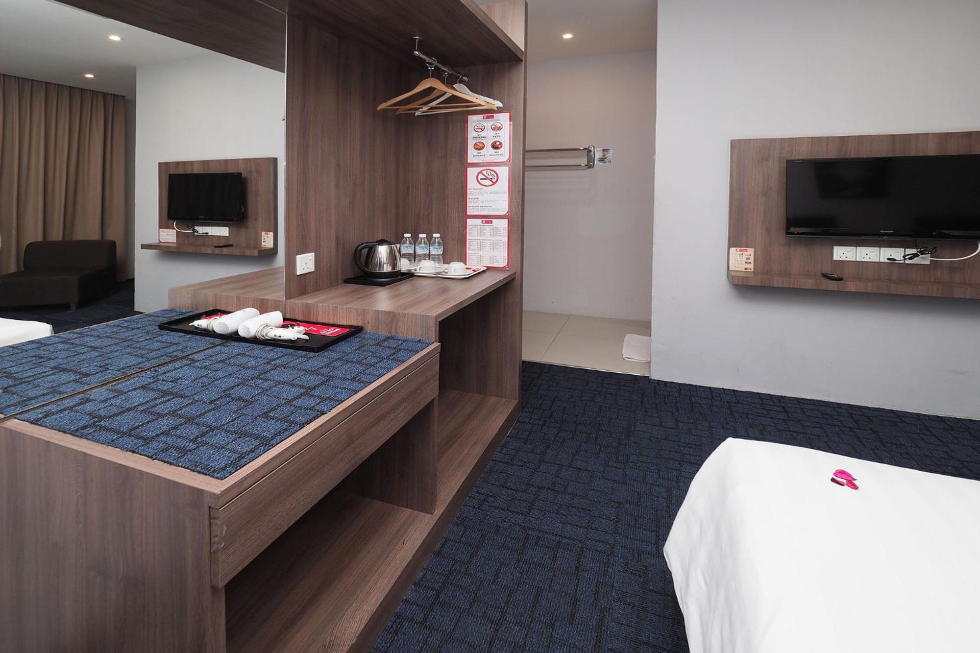 Premier Deluxe Triple Room photo 3