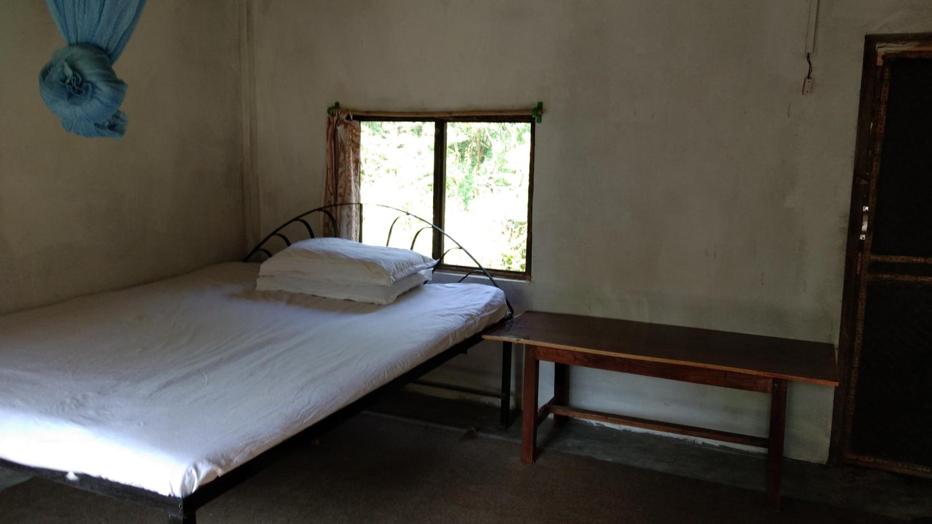 Budget Double Room photo 2
