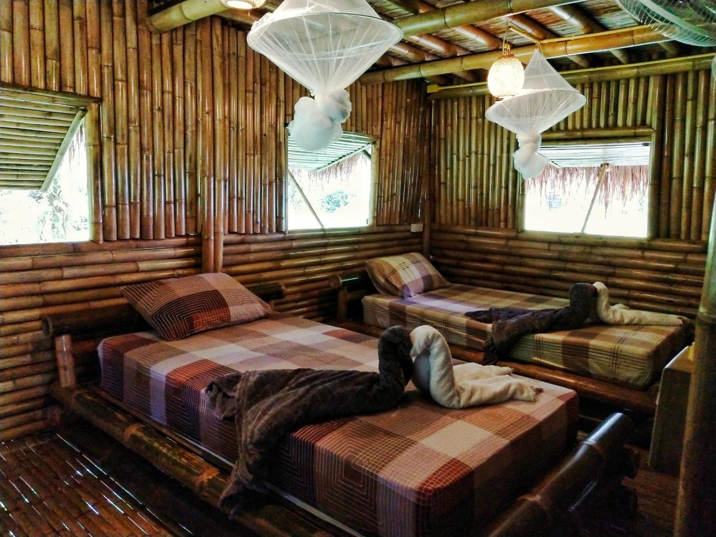 Family Room with Mountain View photo 3