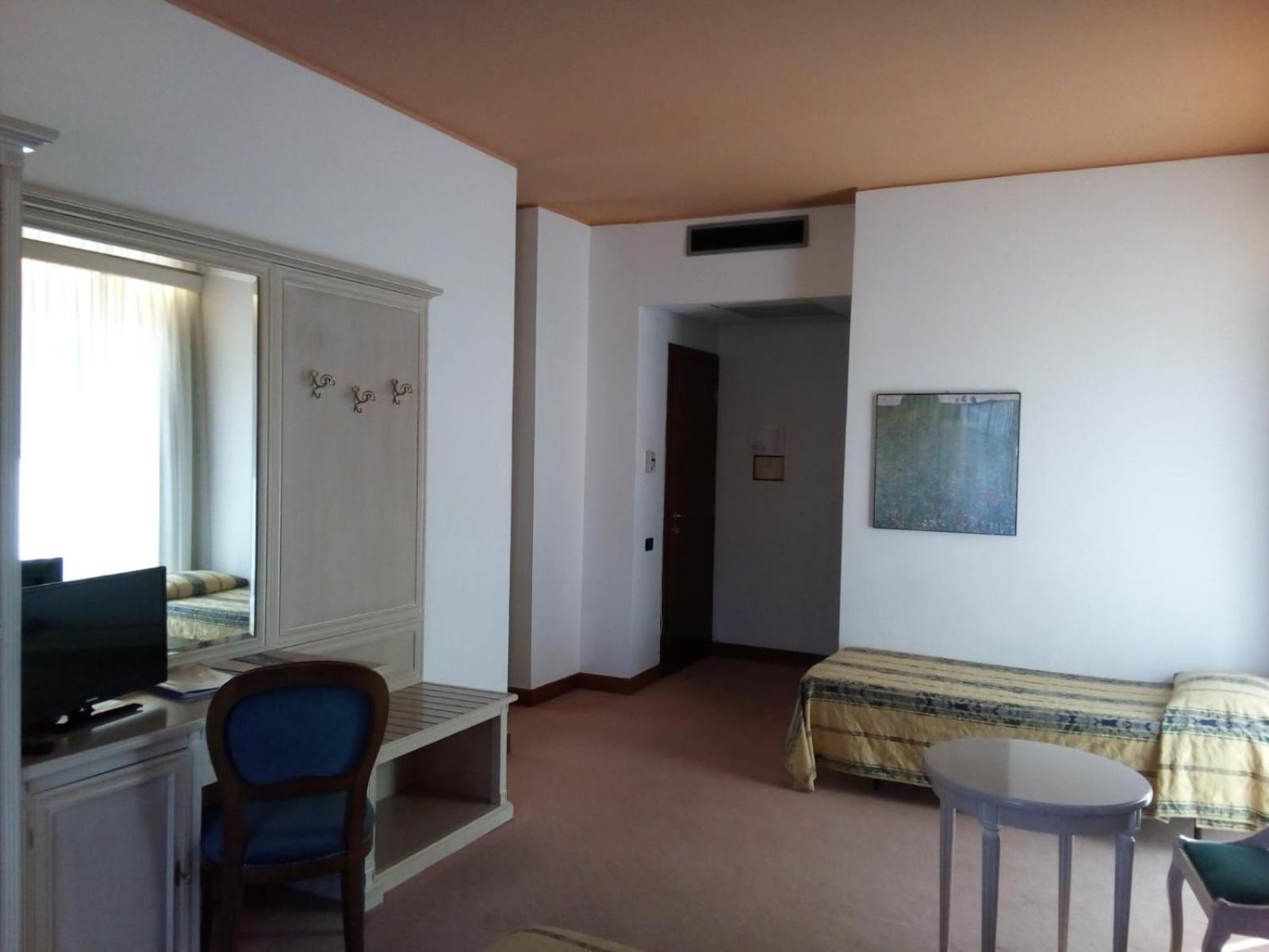 Triple Room - Photo 2