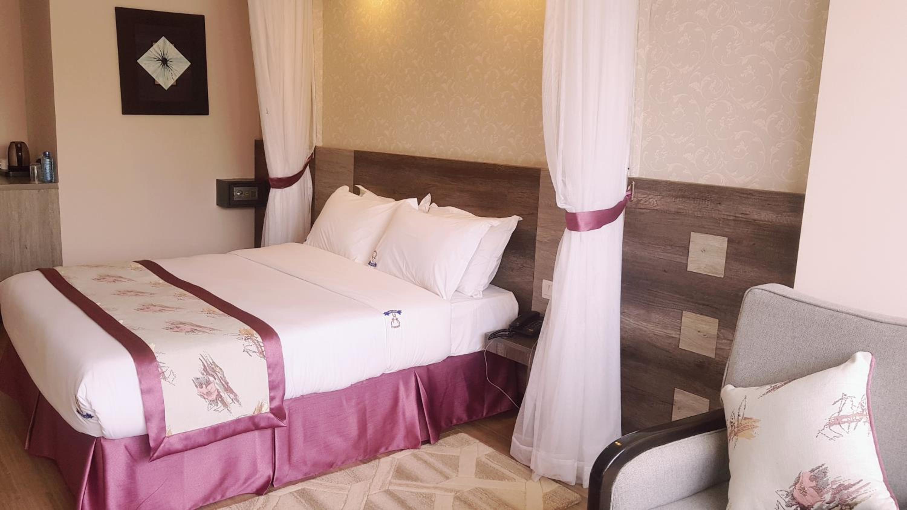 Superior Double Room - Photo 11
