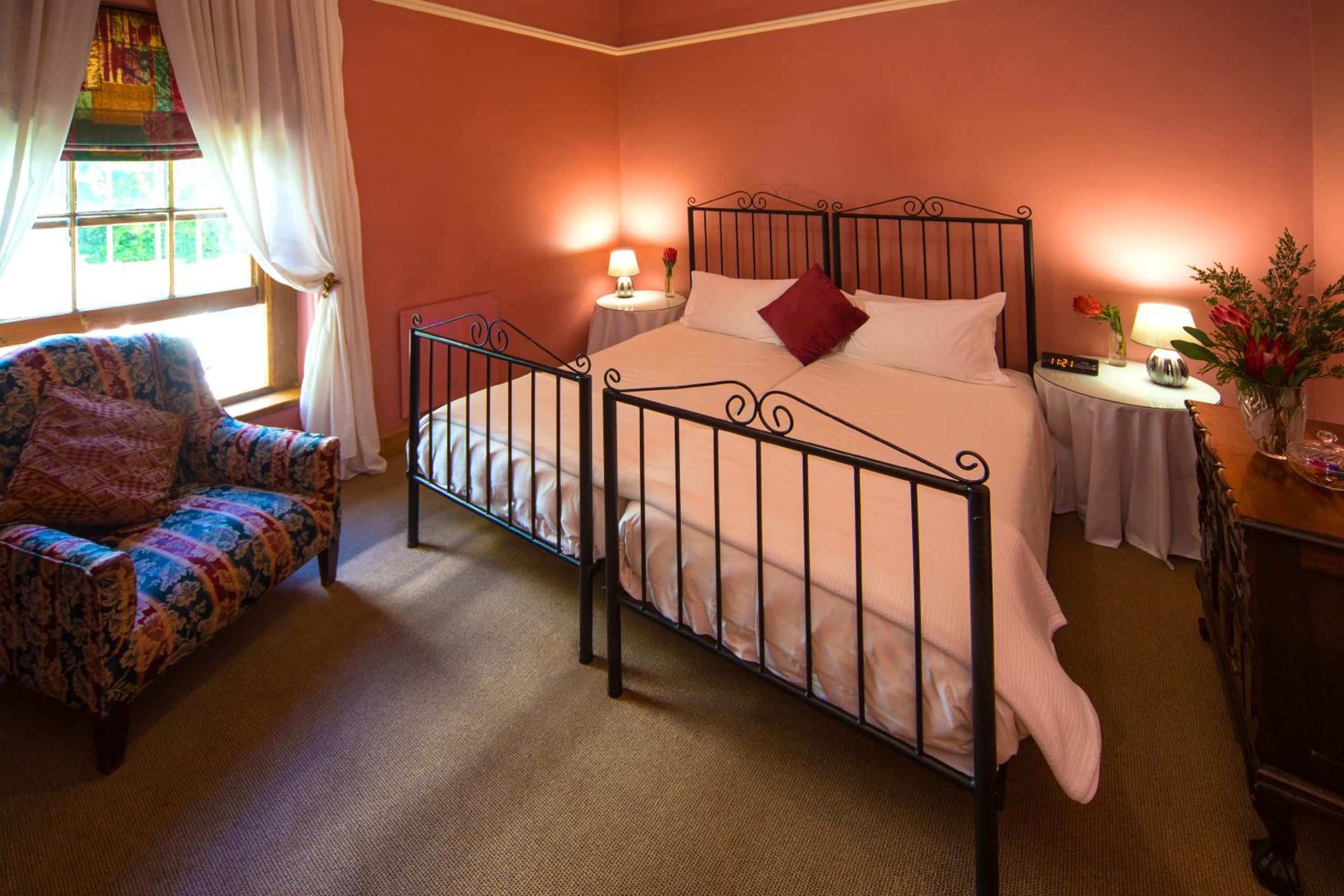 Twin Room - Photo 9
