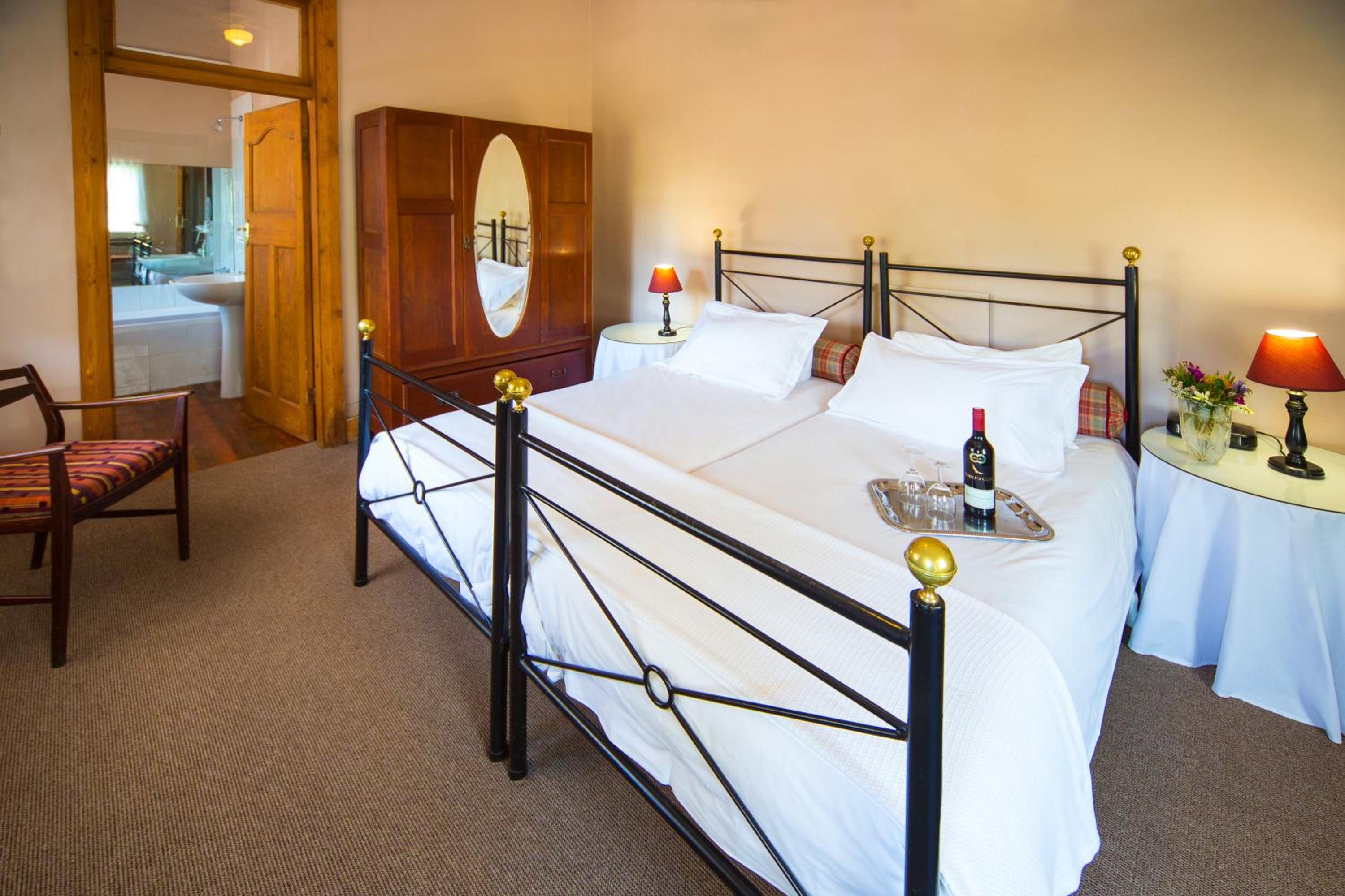 Twin Room - Photo 2