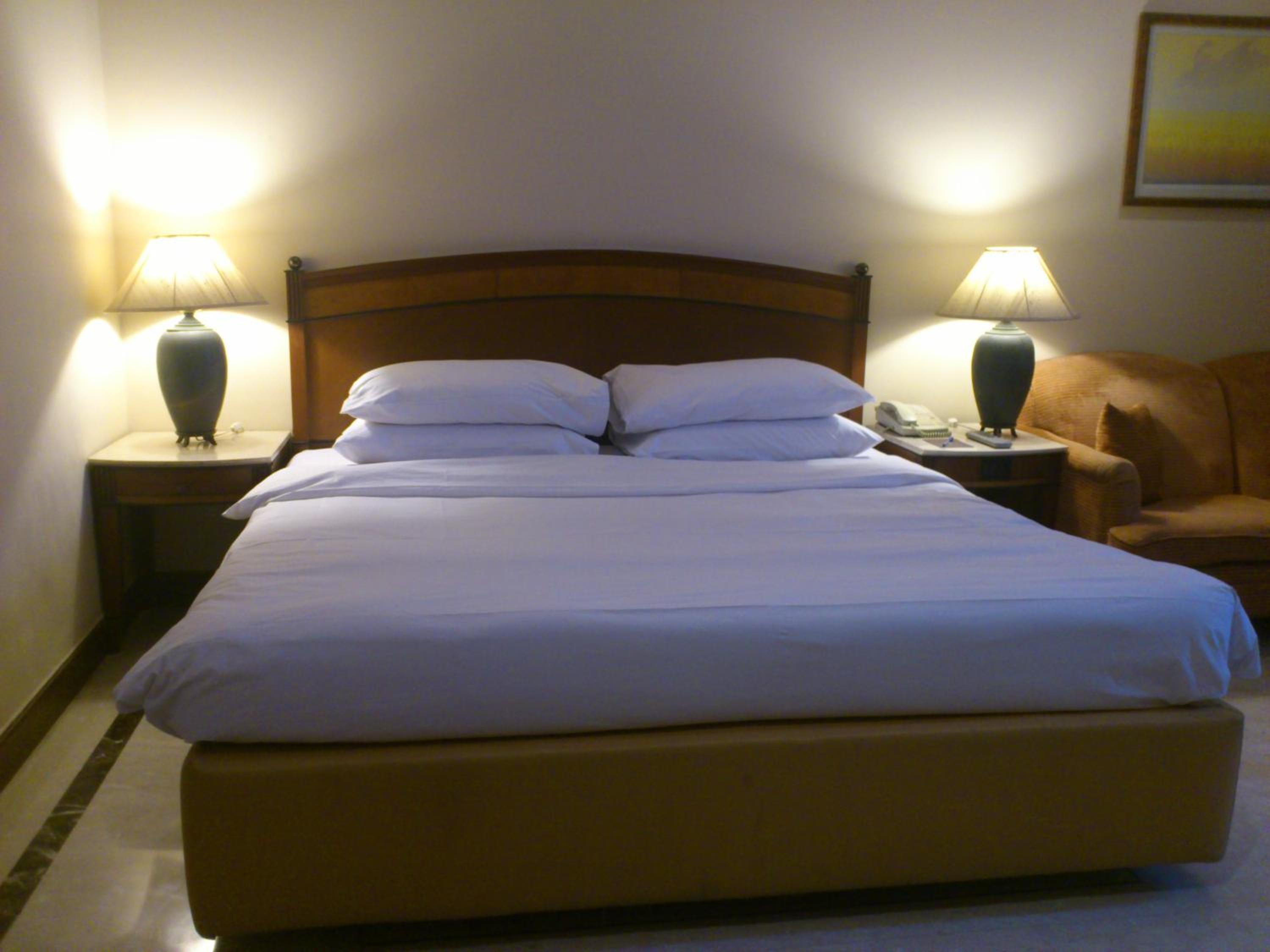 Executive Room - Photo 9