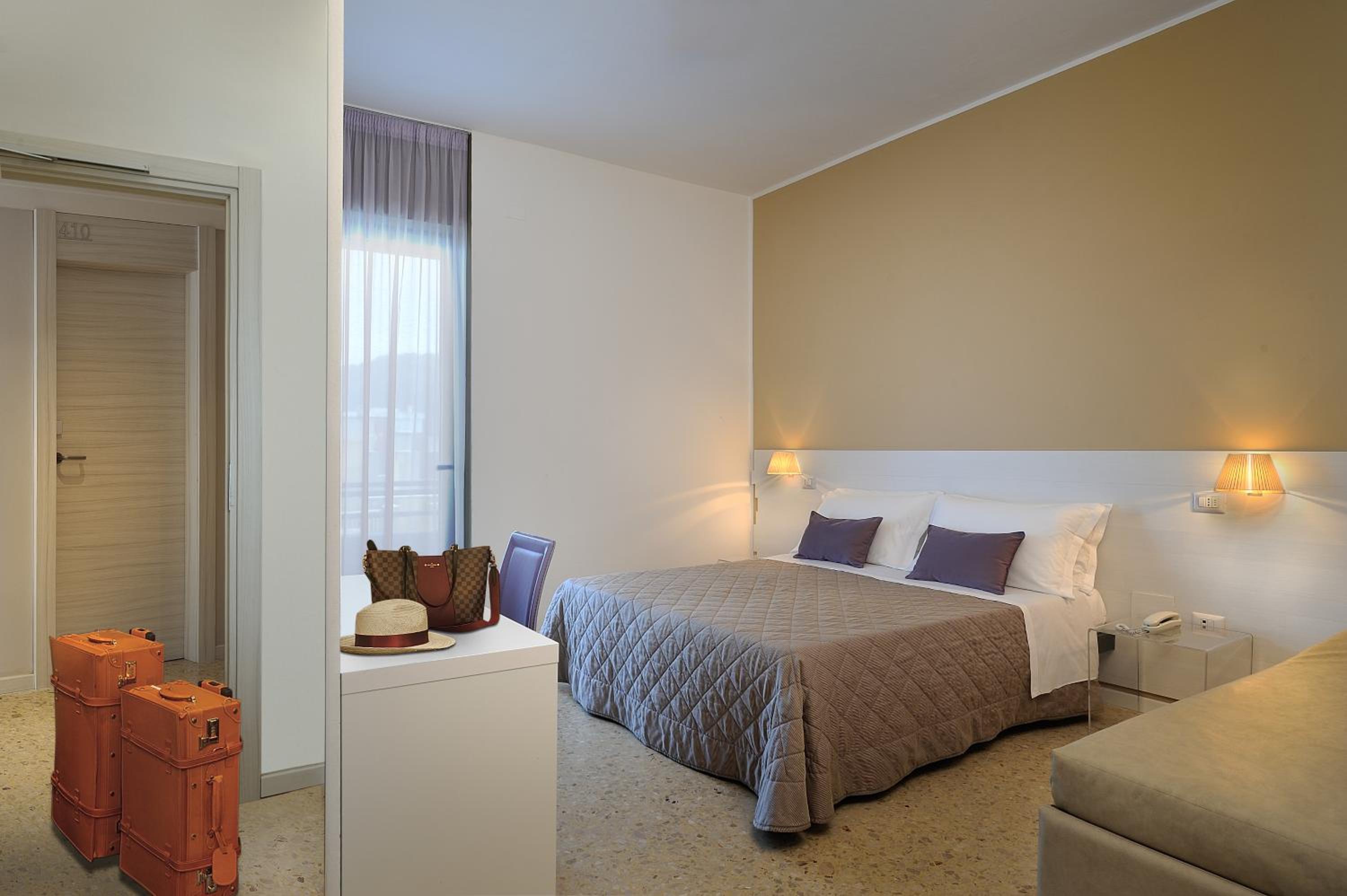 Comfort Triple Room