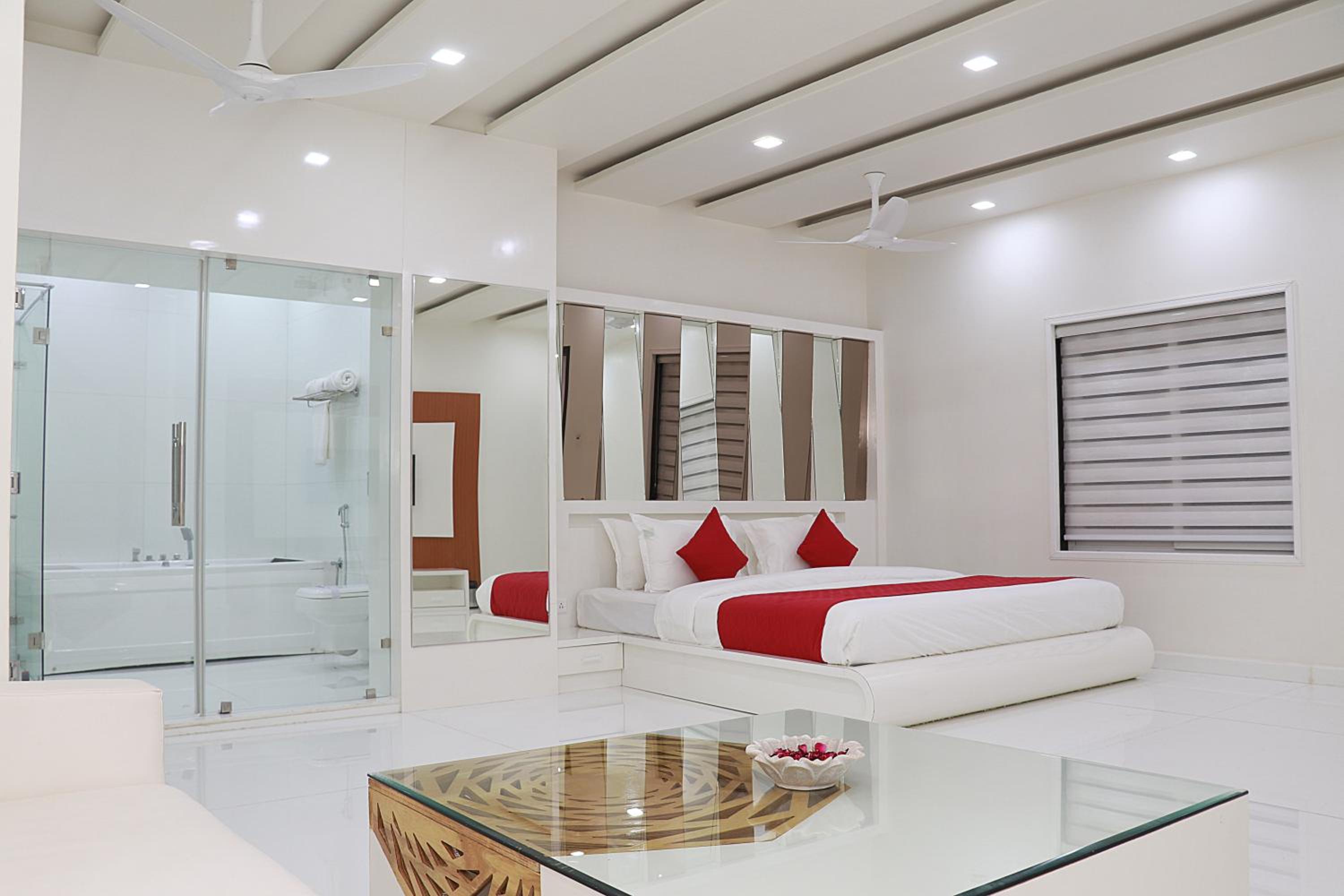 Executive Suite photo 2