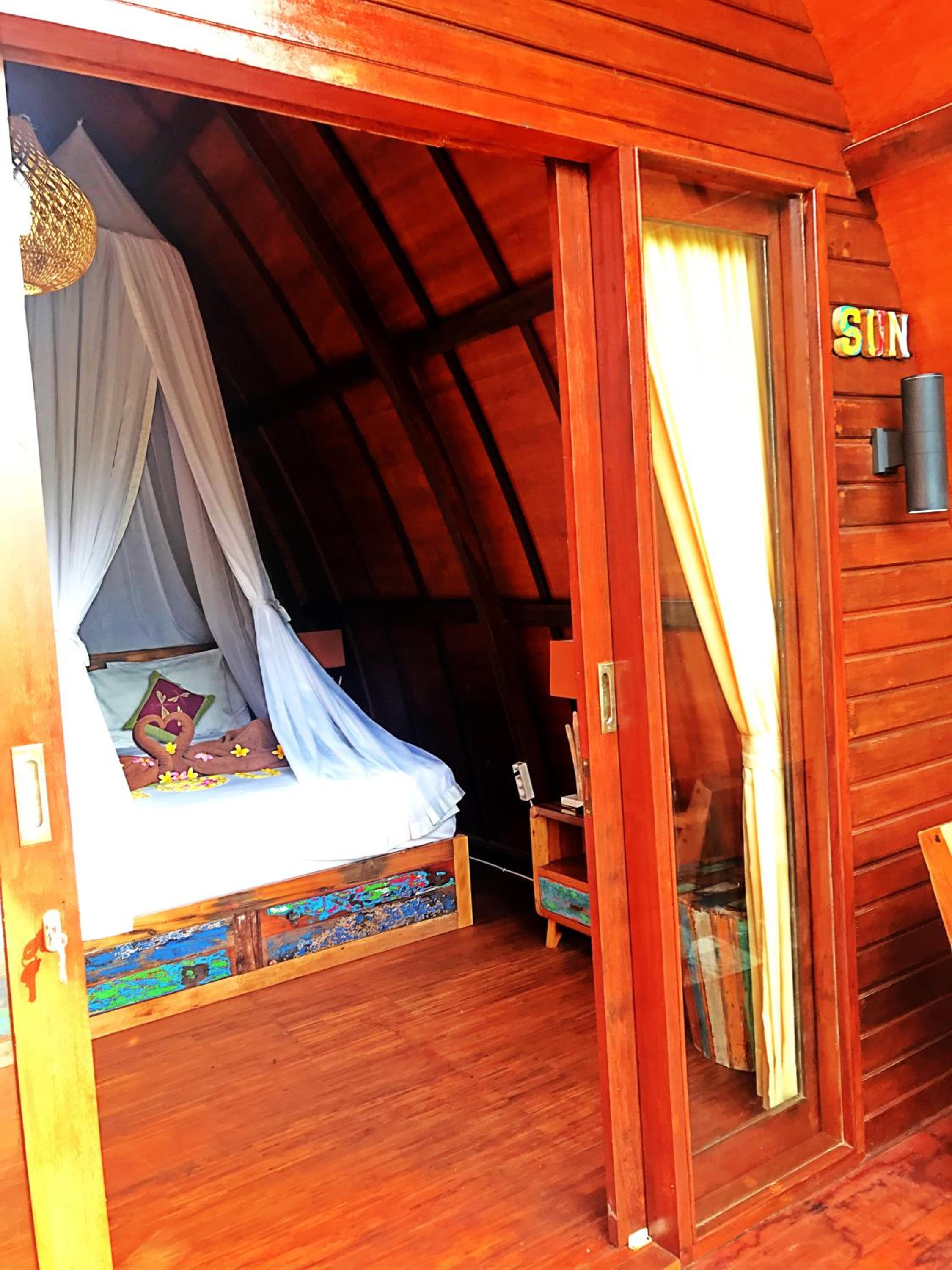 One-Bedroom Bungalow - Photo 6