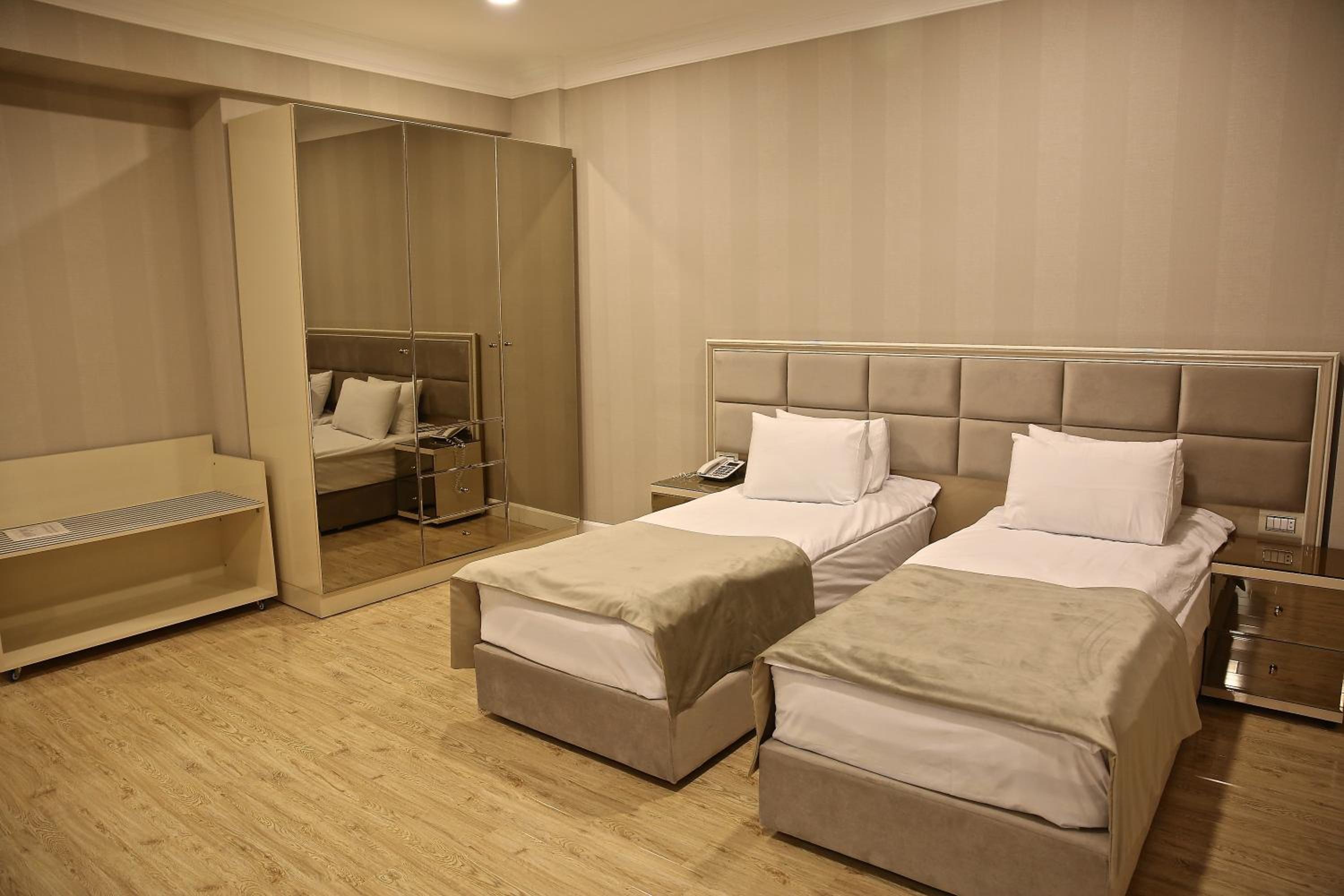 Standard Twin Room with Sofa photo 1