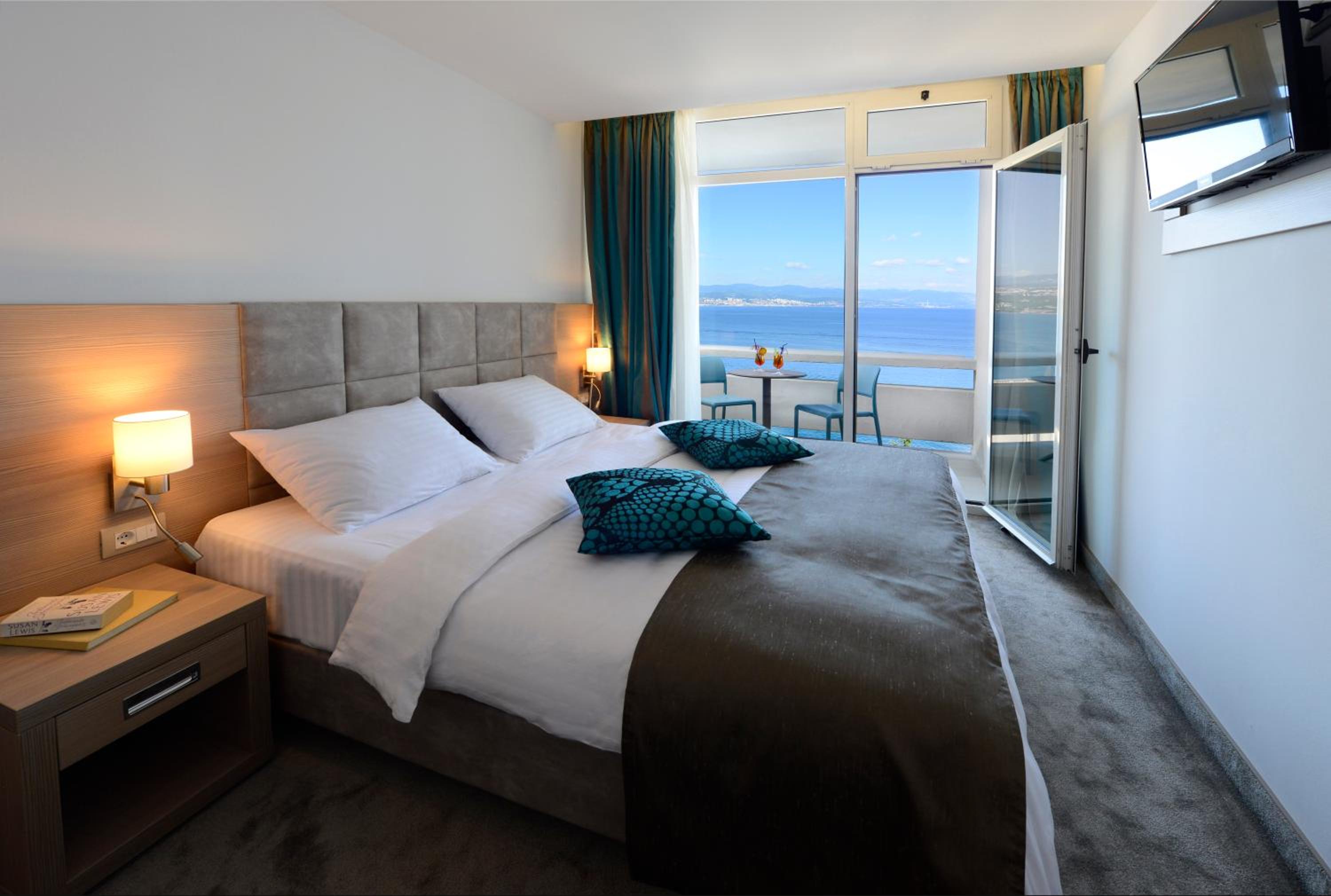 Standard Double Or Twin Room With Sea View - Women'S Day Spa Package