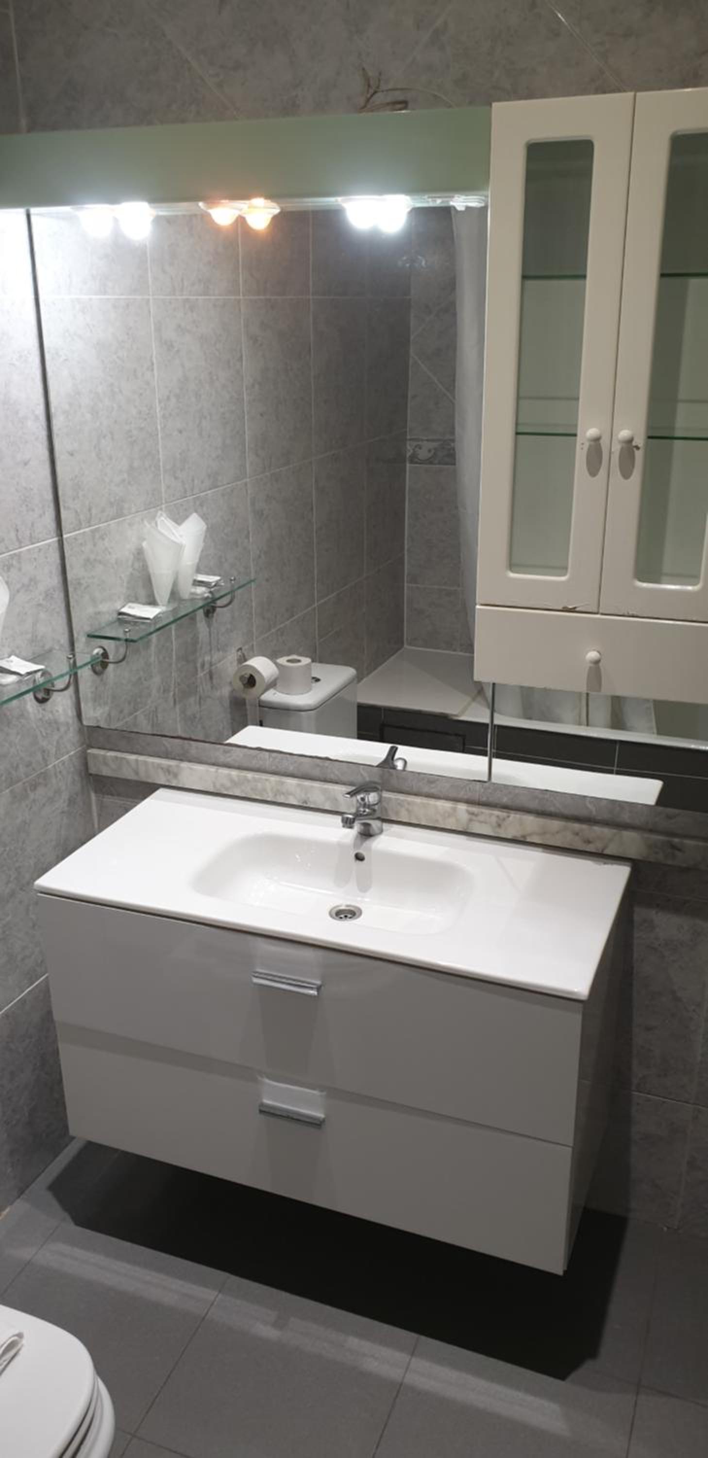 Standard Triple Room - Photo 5