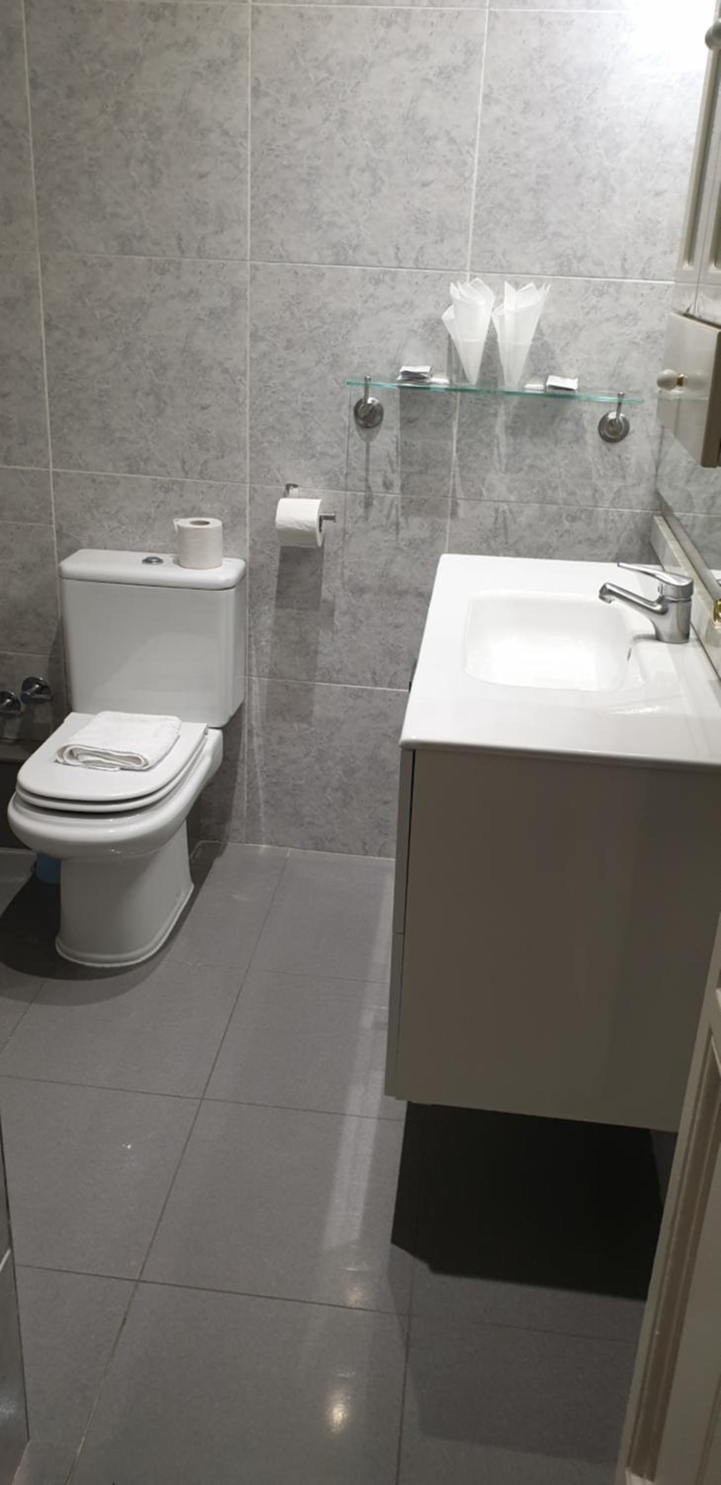 Standard Triple Room - Photo 4