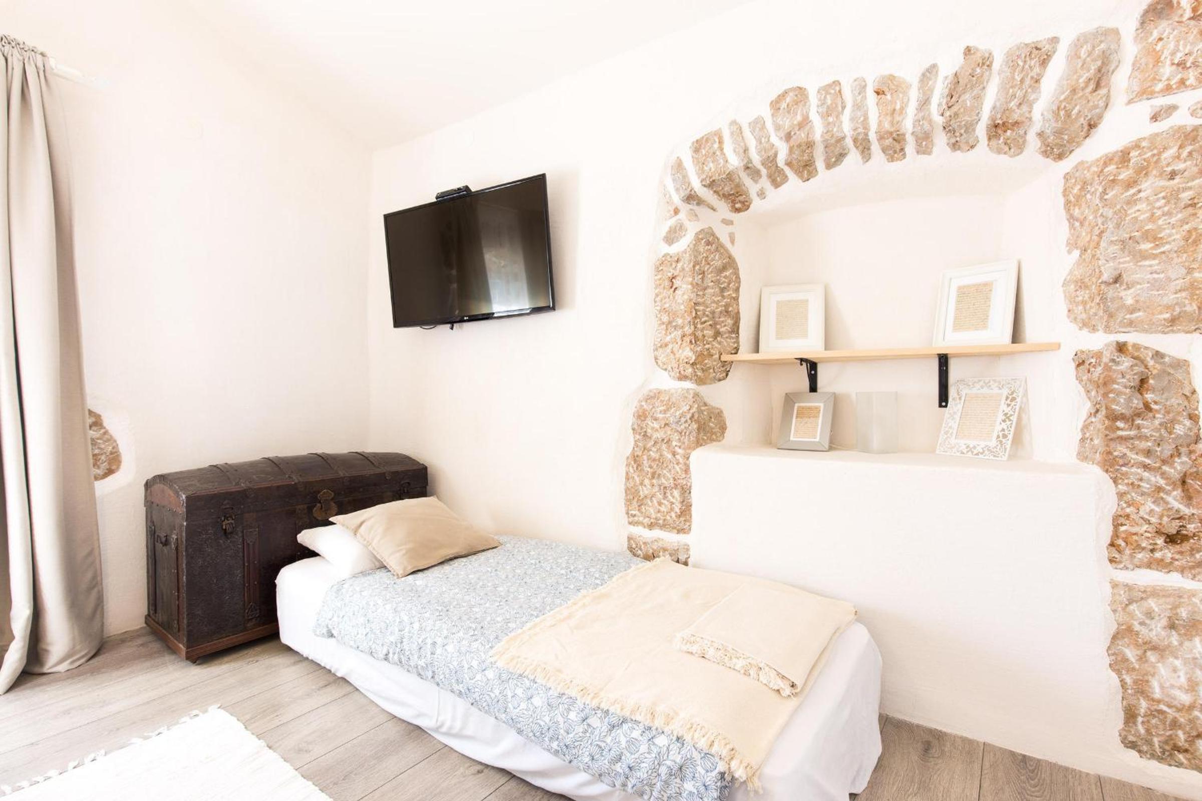 Two-Bedroom House photo 2