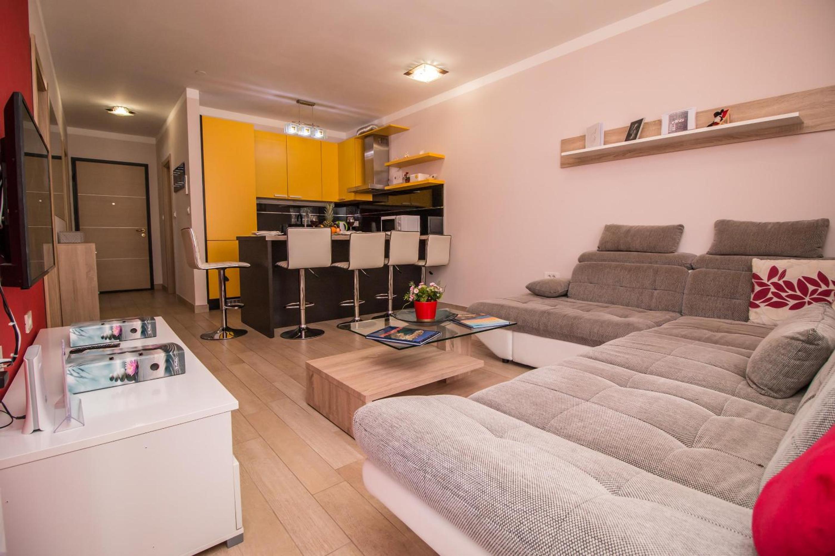 Two-Bedroom Apartment with Balcony photo 1