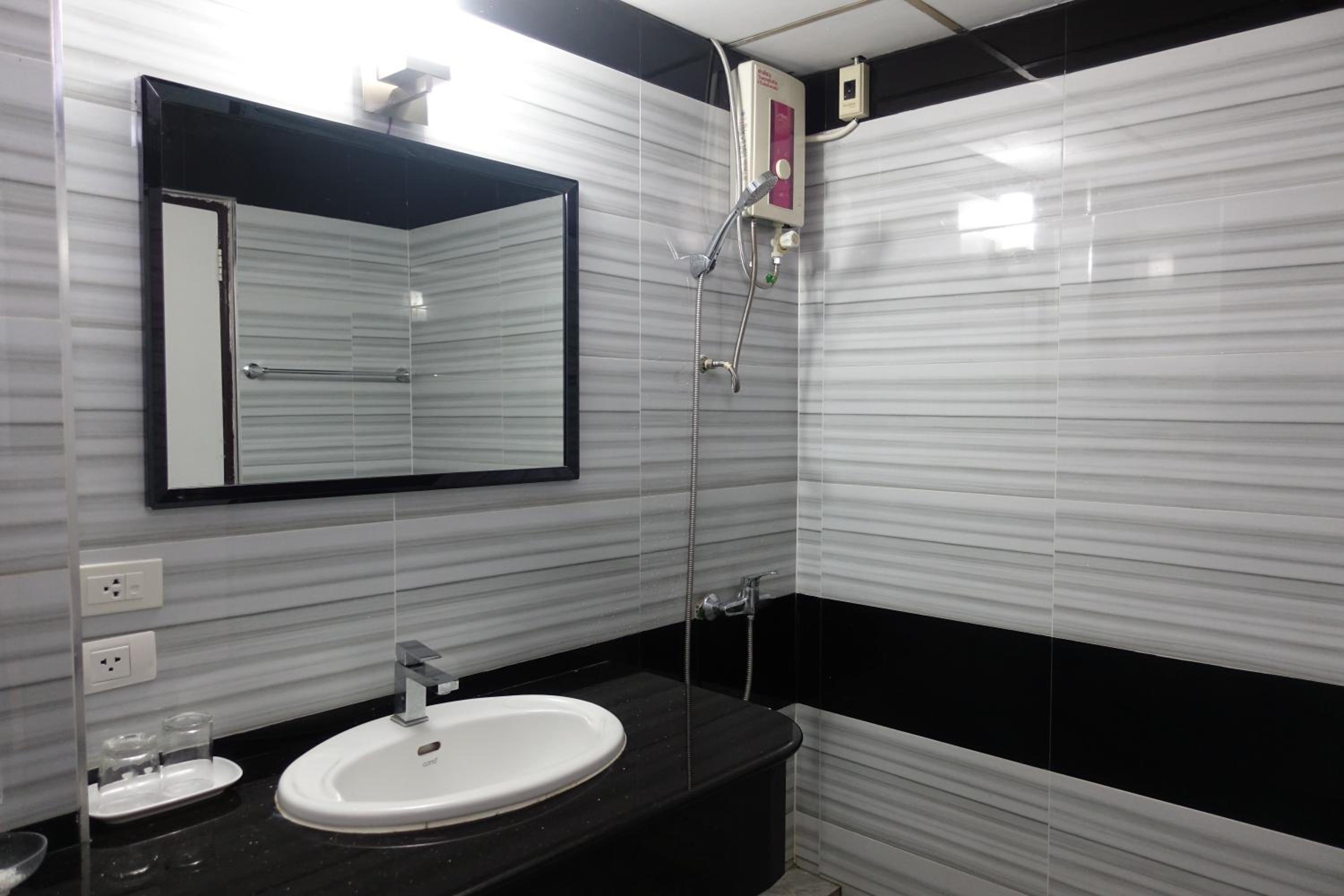 Deluxe Double Room - Photo 2