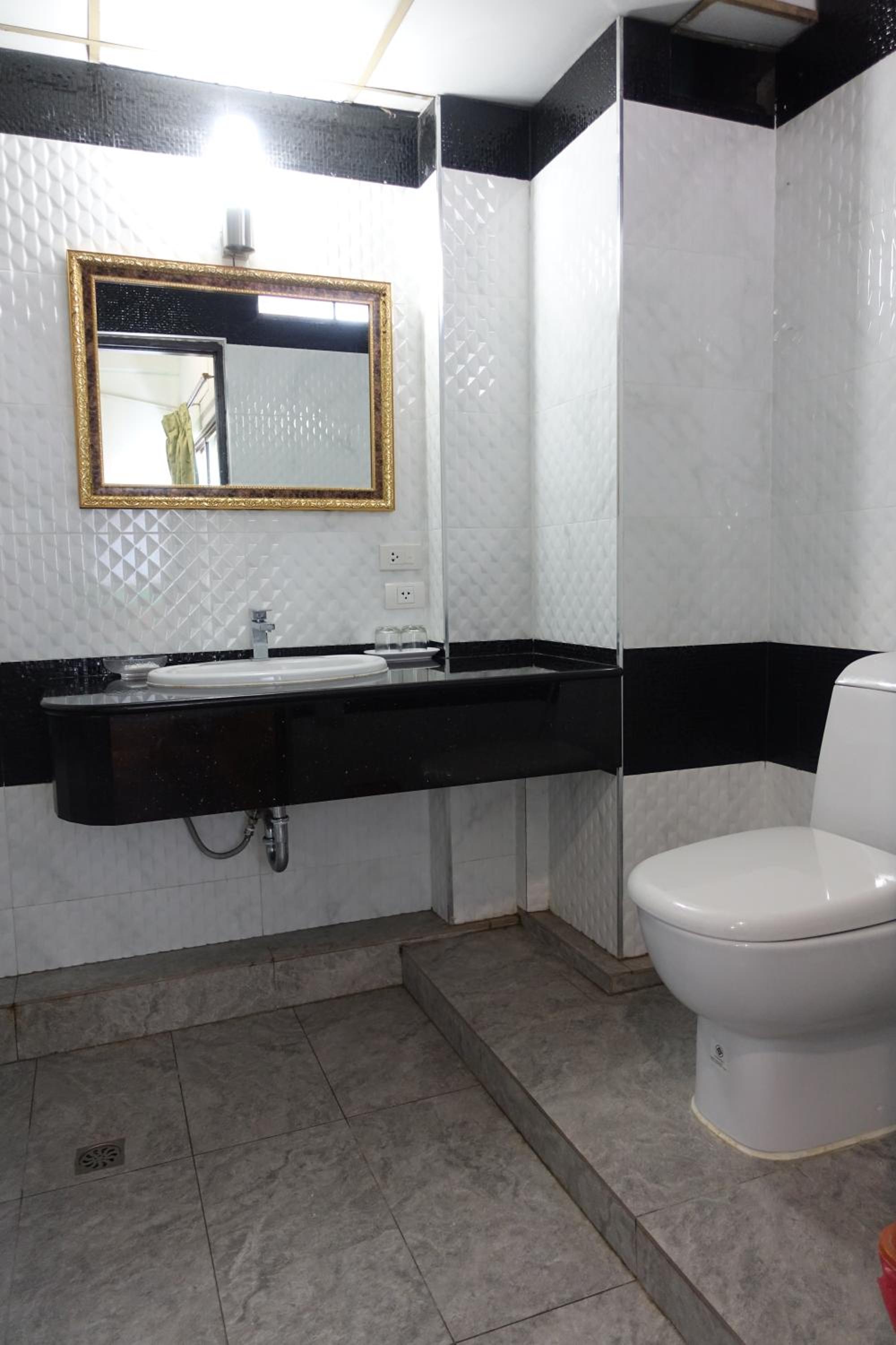 Deluxe Double Room - Photo 6