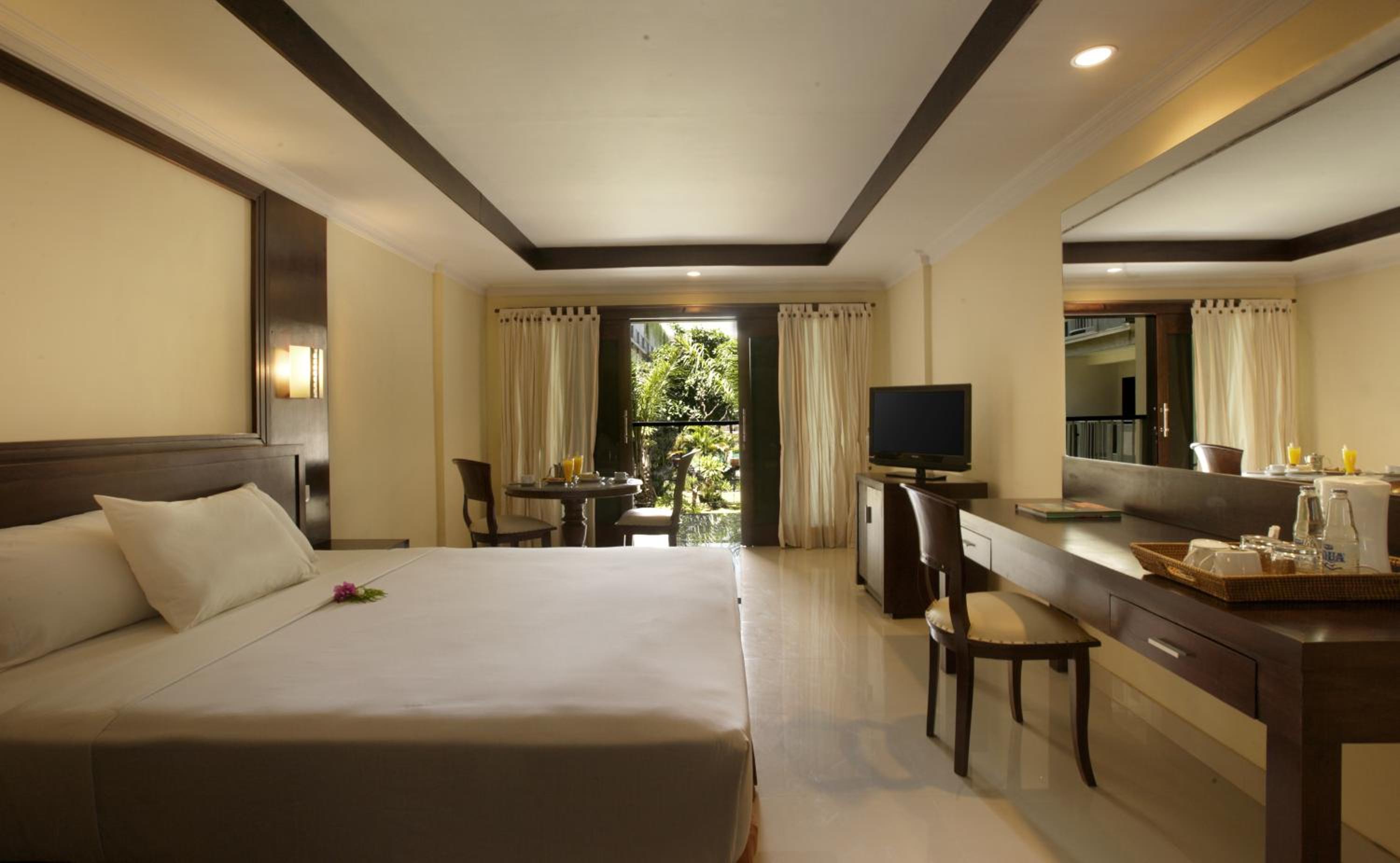 Deluxe Double or Twin Room - Photo 6