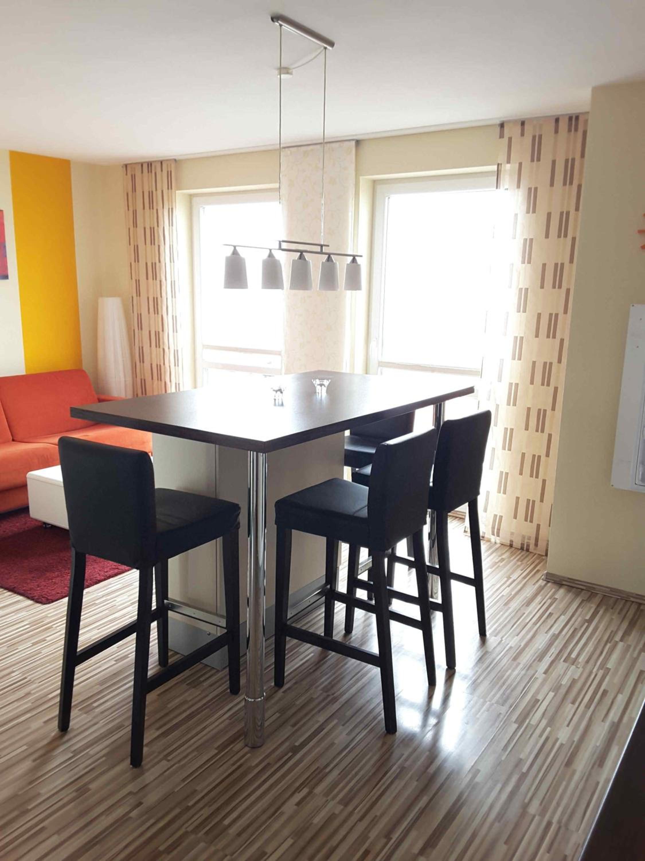 Apartment photo 2