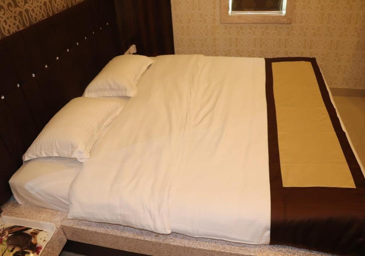 Standard Double or Twin Room - Photo 3