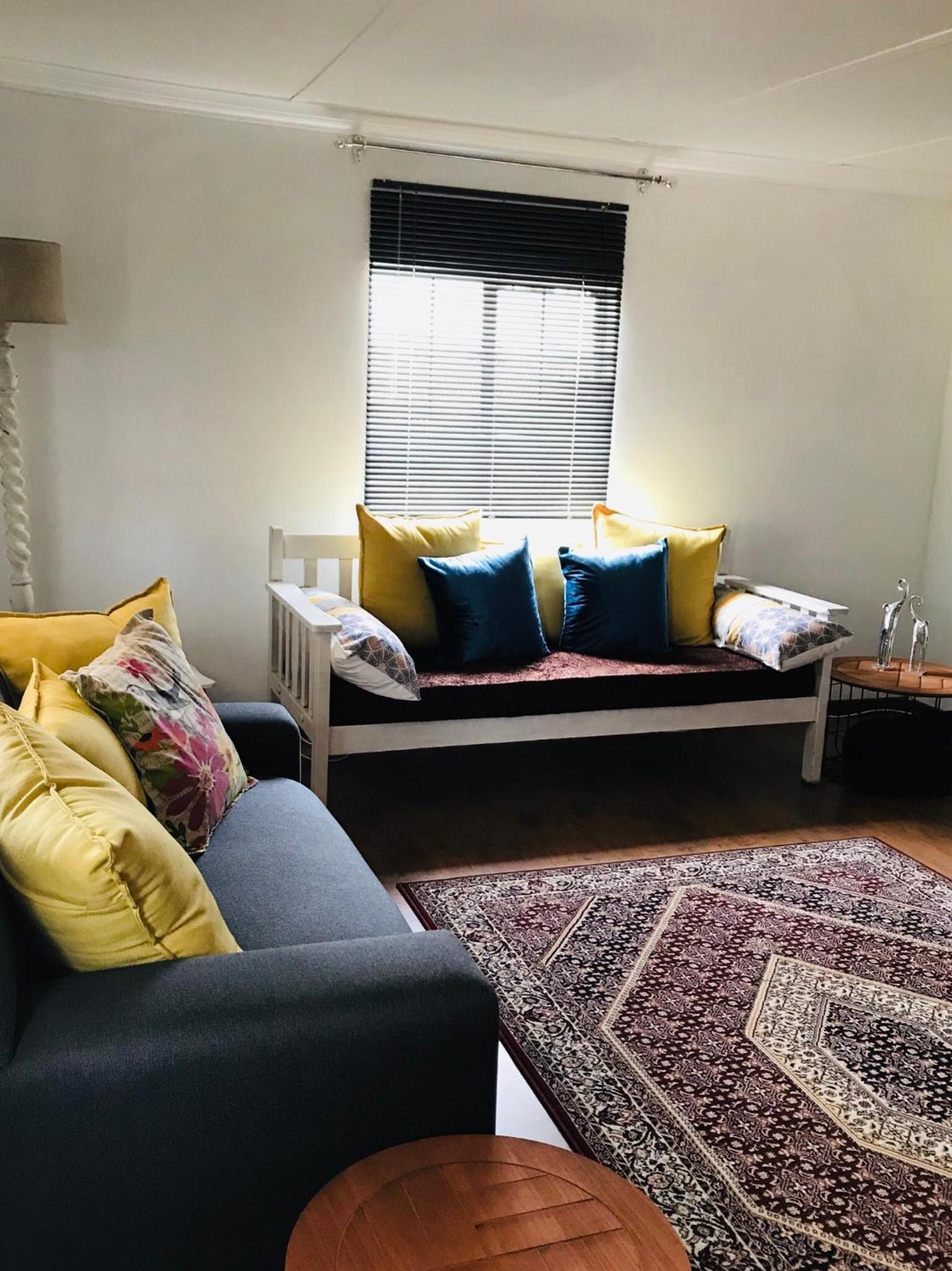 One-Bedroom Bungalow - Photo 1