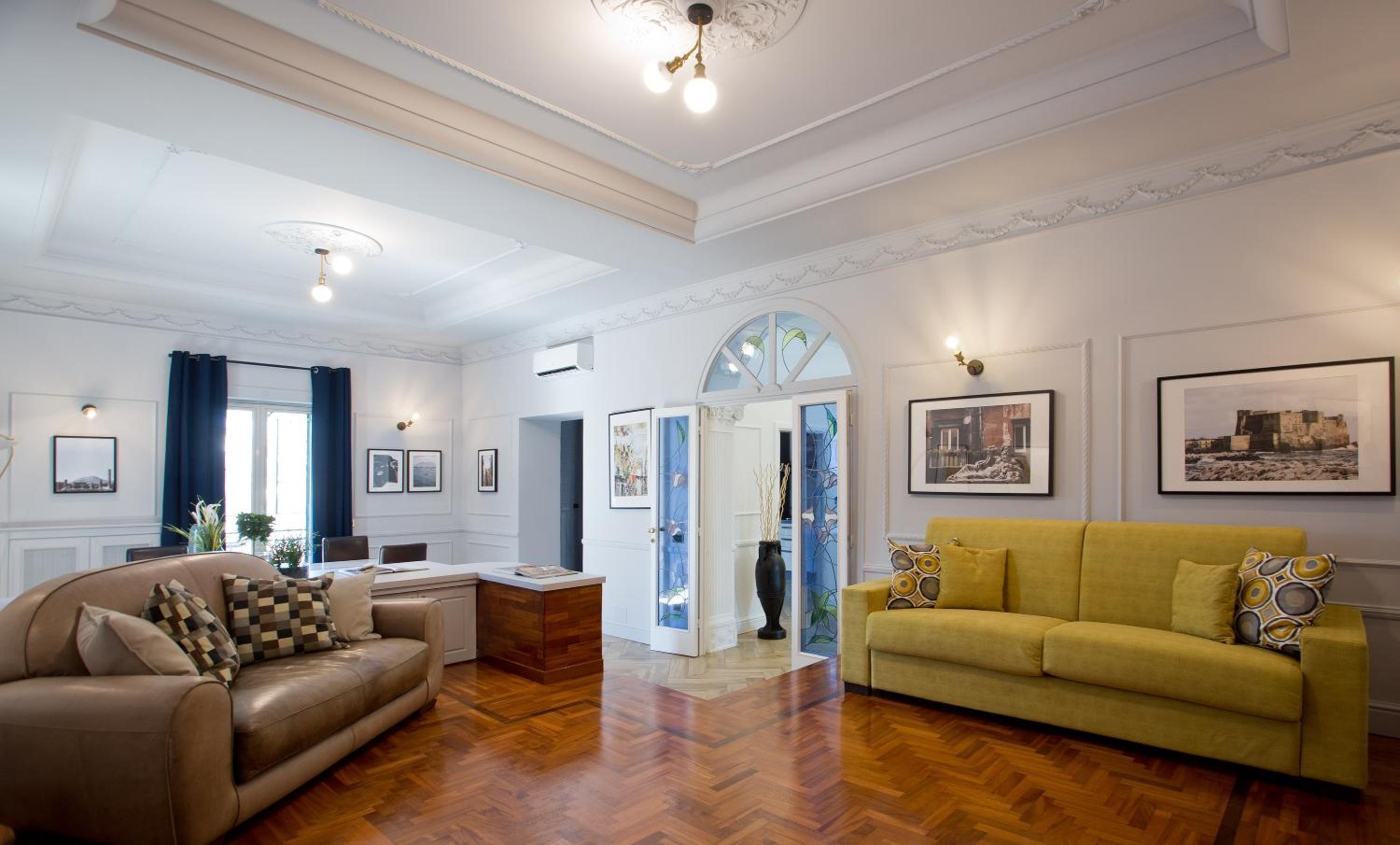 Deluxe Apartment