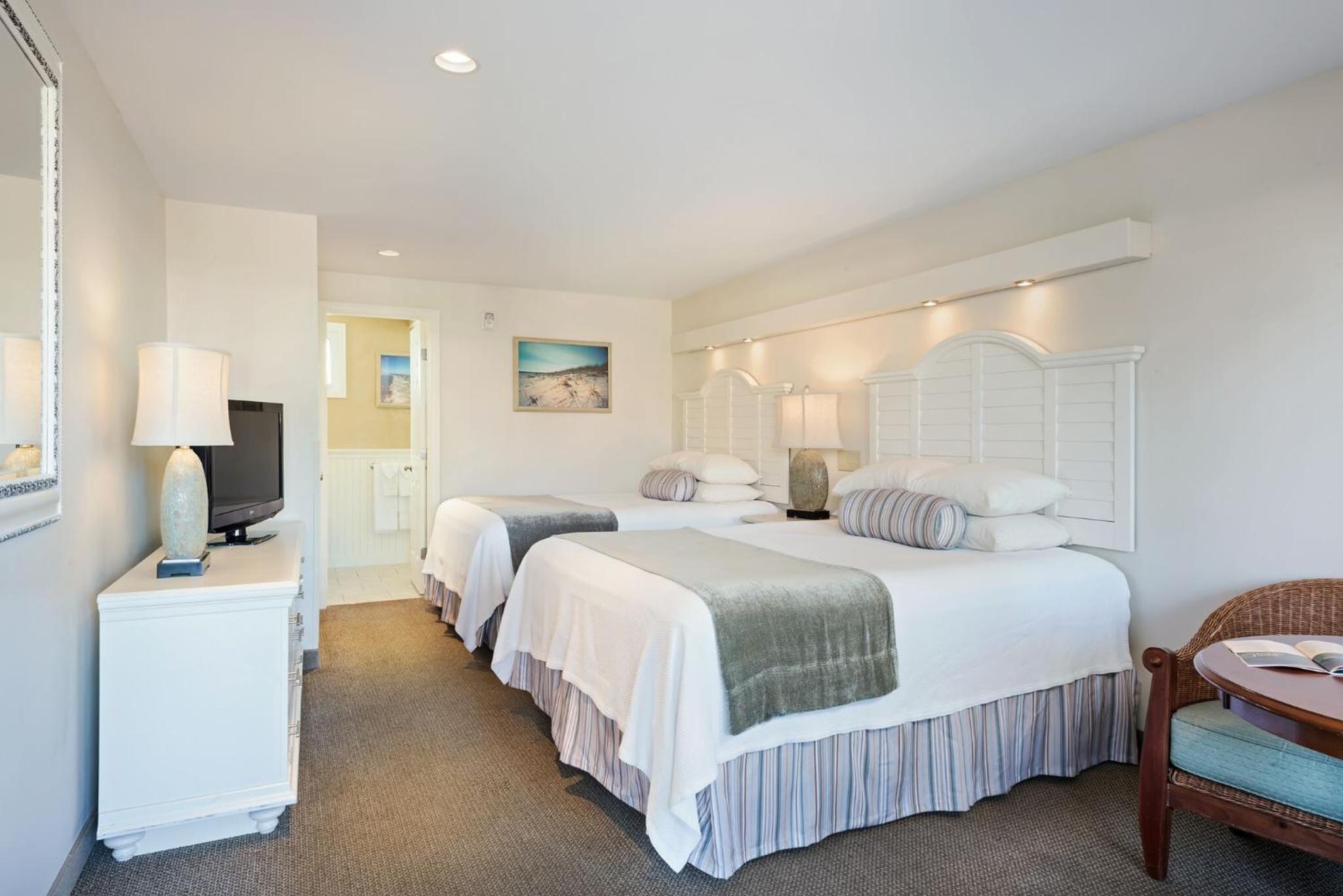 Queen Room with Two Queen Beds with Partial Ocean View - 2nd Floor