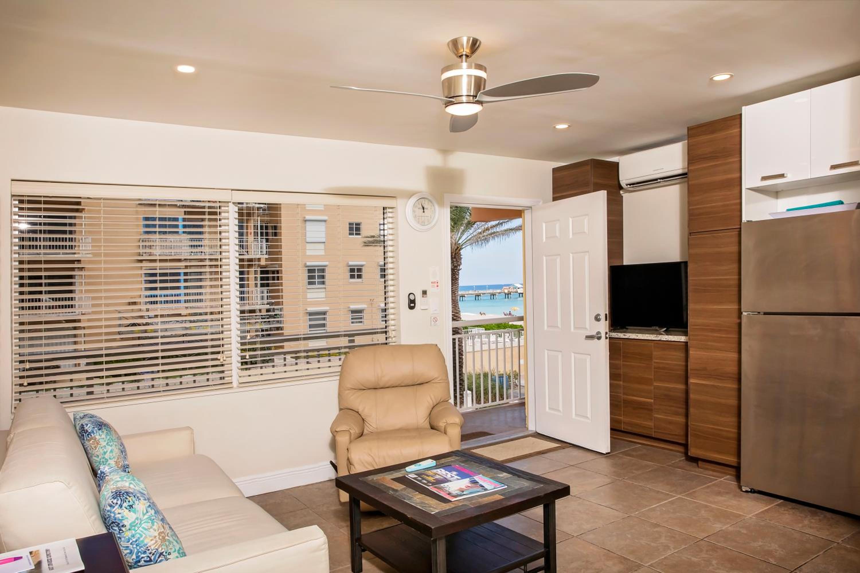 One-Bedroom Apartment Partial Ocean View with Terrace