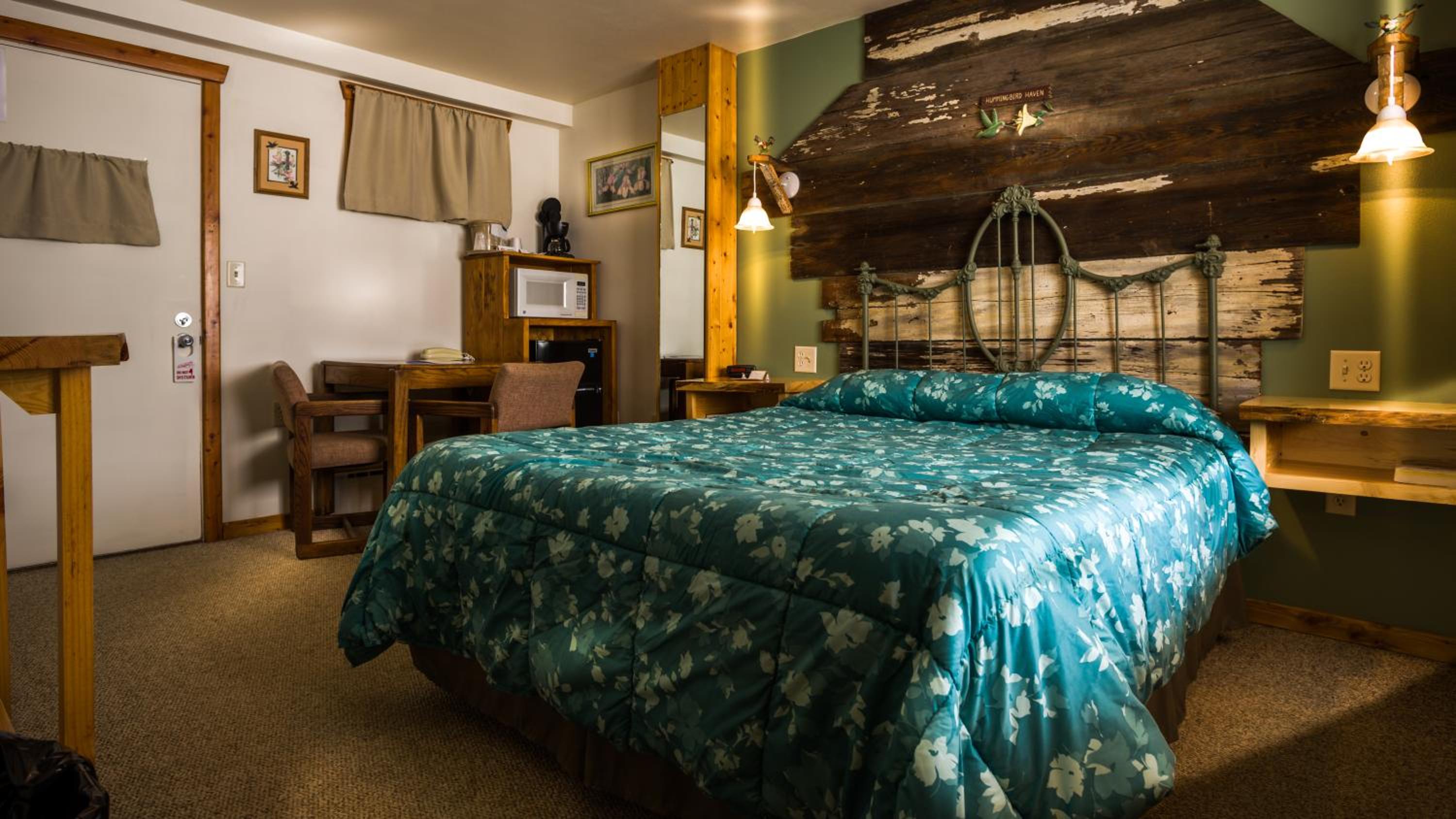 Classic Room (No Pets) photo 1