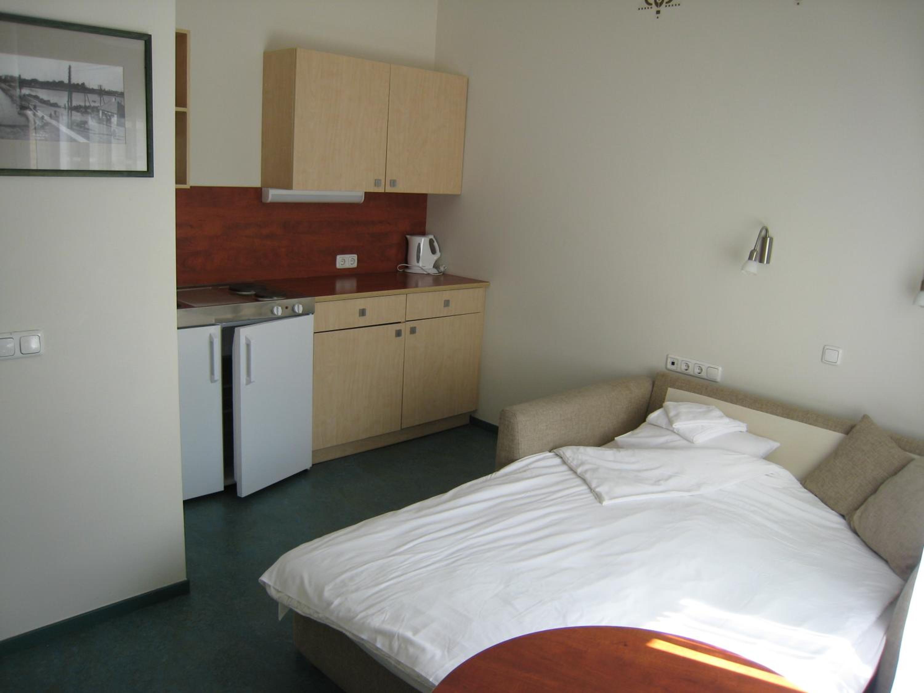 Triple Room with Kitchenette - Photo 5