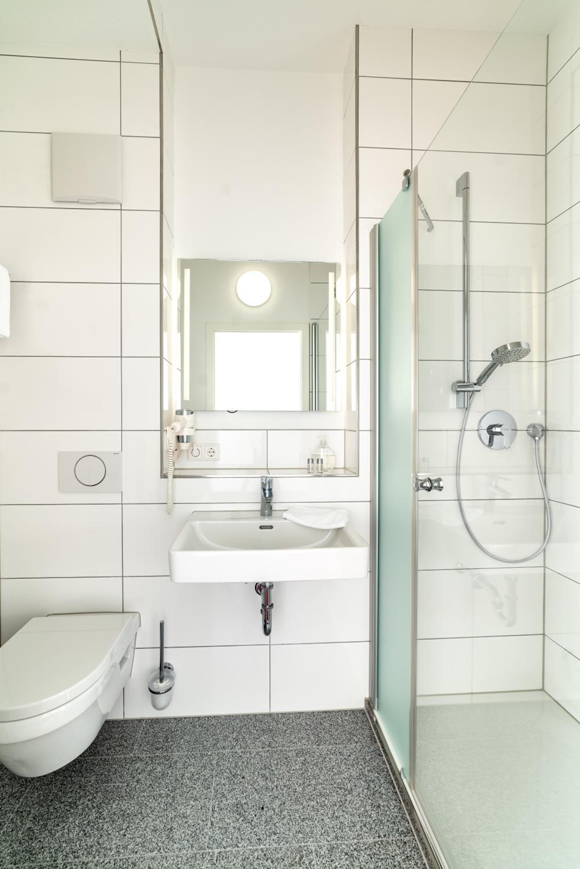 Single Room photo 2