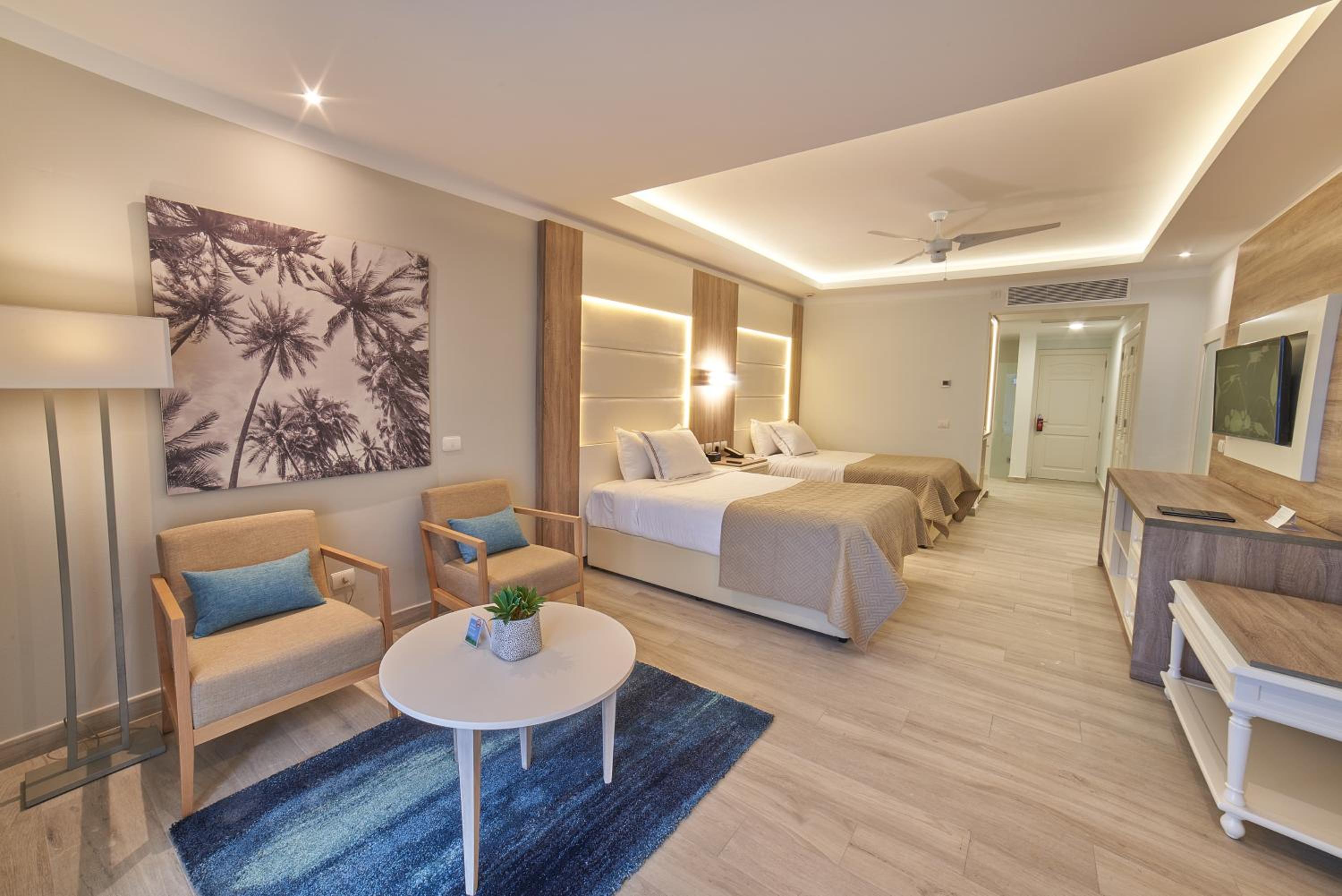 Junior Suite Deluxe  (2 Adults)