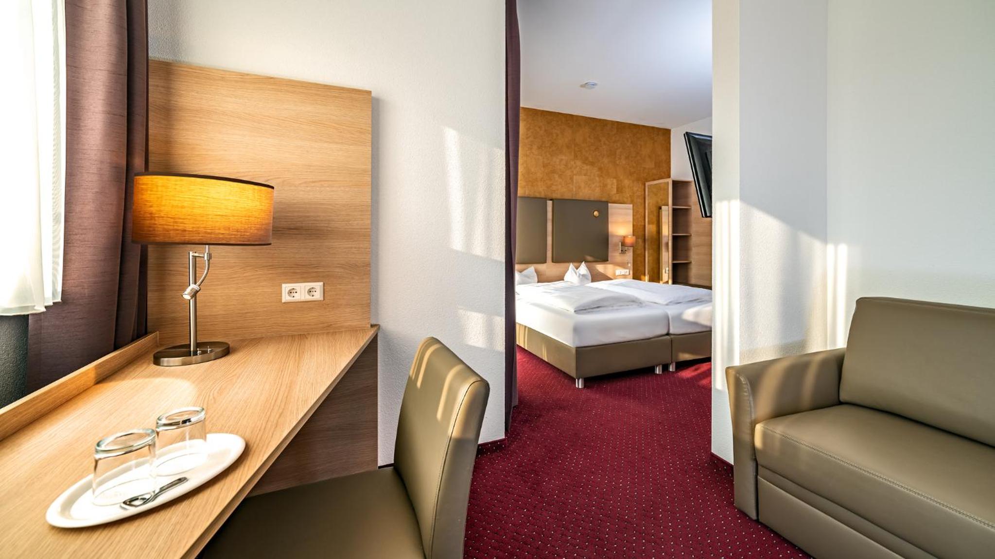 Twin Room - Photo 6