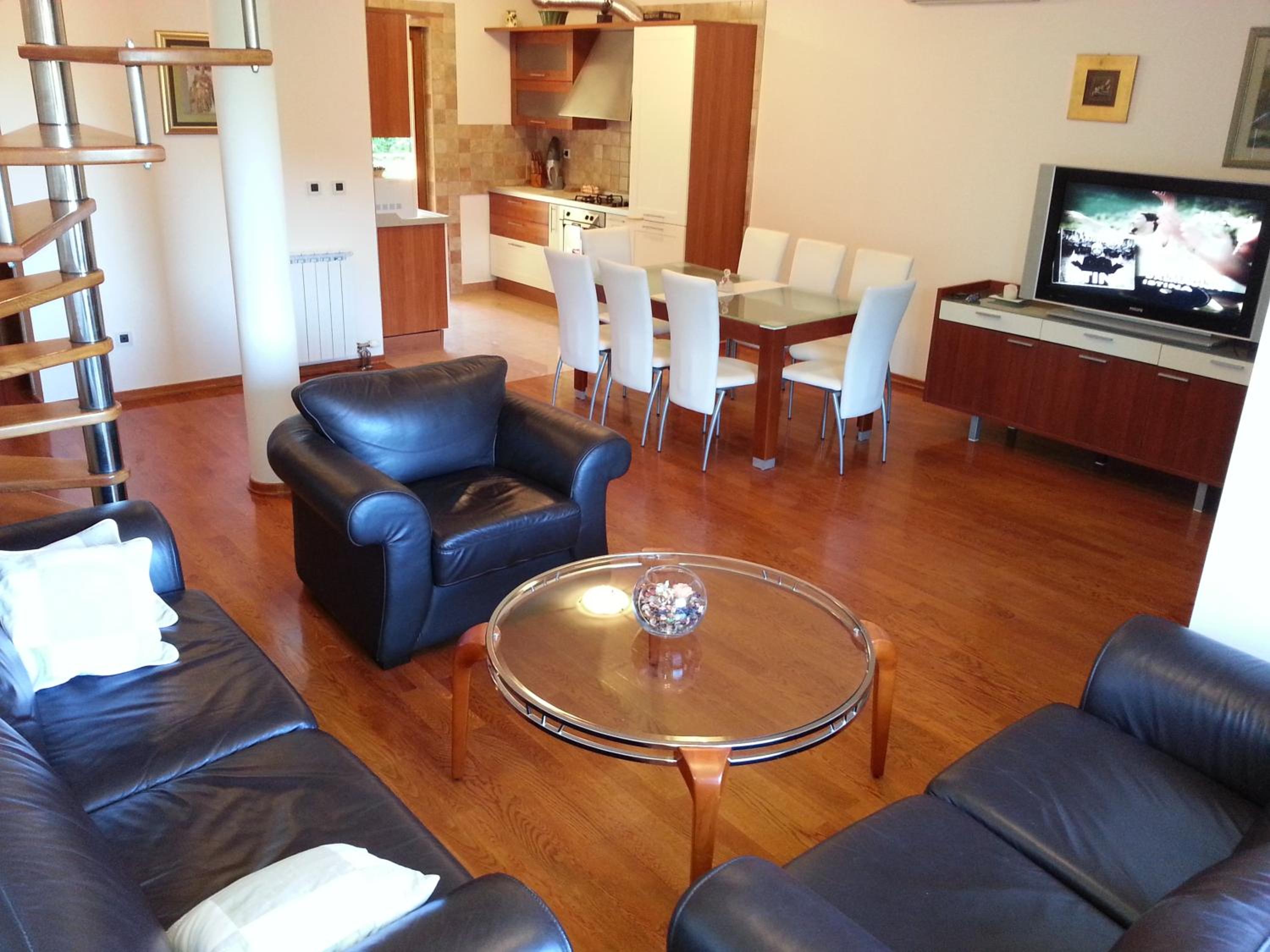 Penthouse Three-Bedroom Apartment with Sea View (5-7 adults) - Annex photo 1
