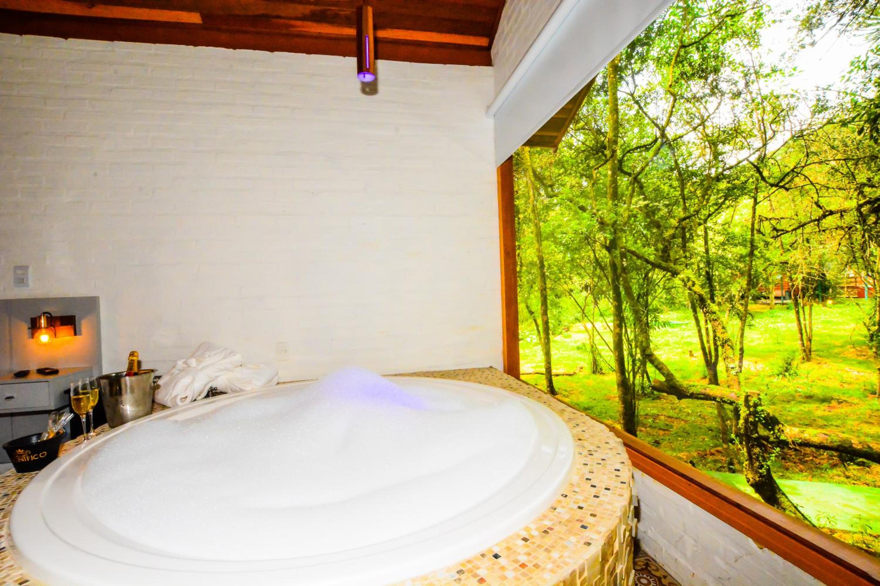Prime Chalet with Spa Bath and Private Balcony photo 2