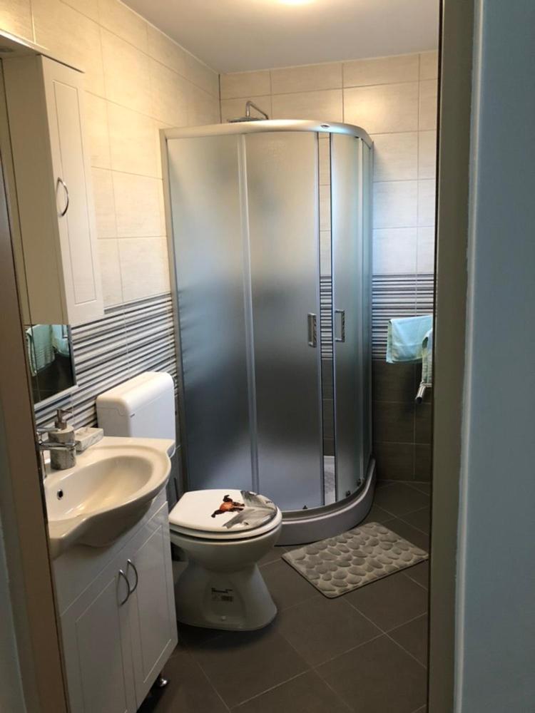 Triple Room with Private Bathroom photo 2