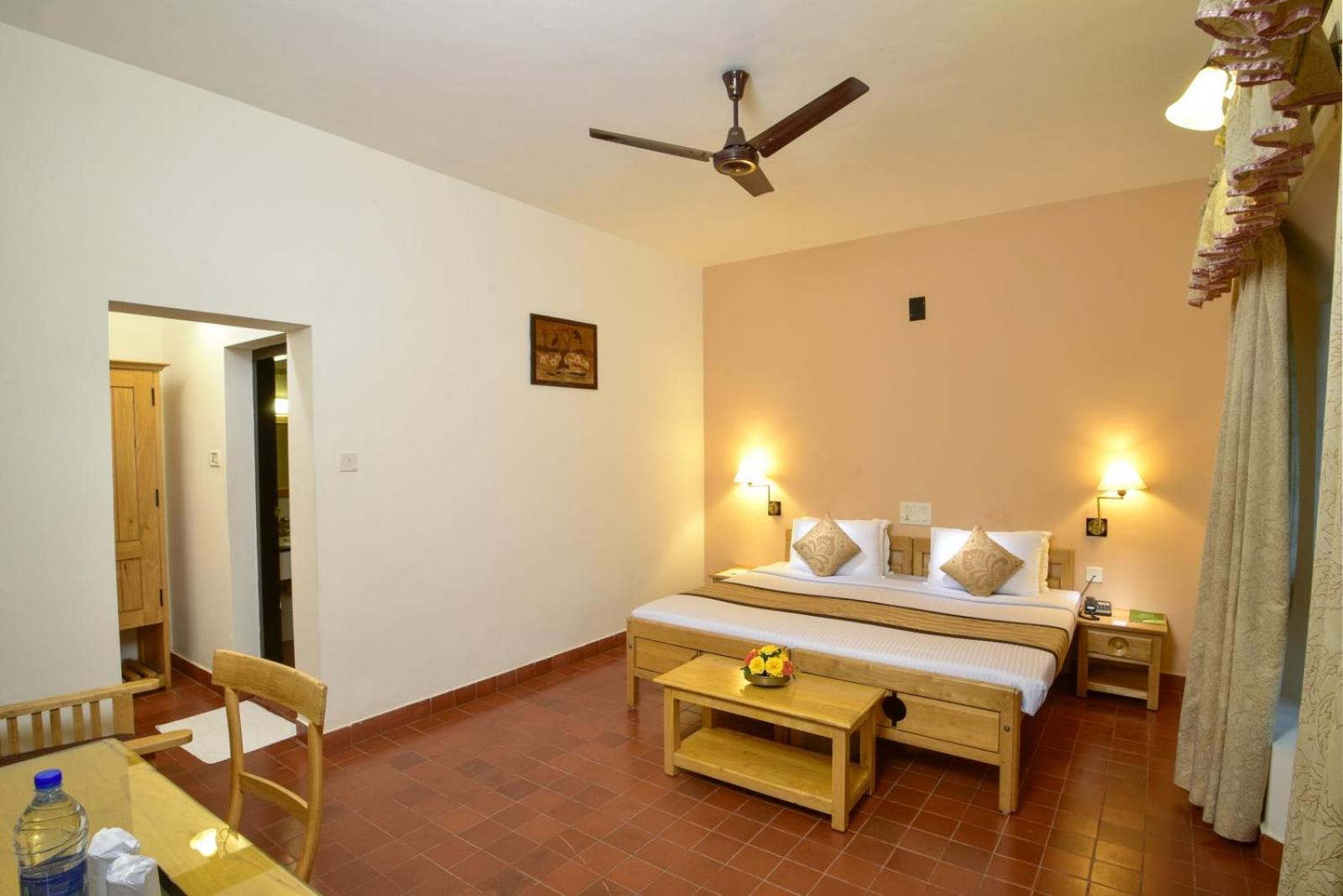Deluxe Room - Photo 3