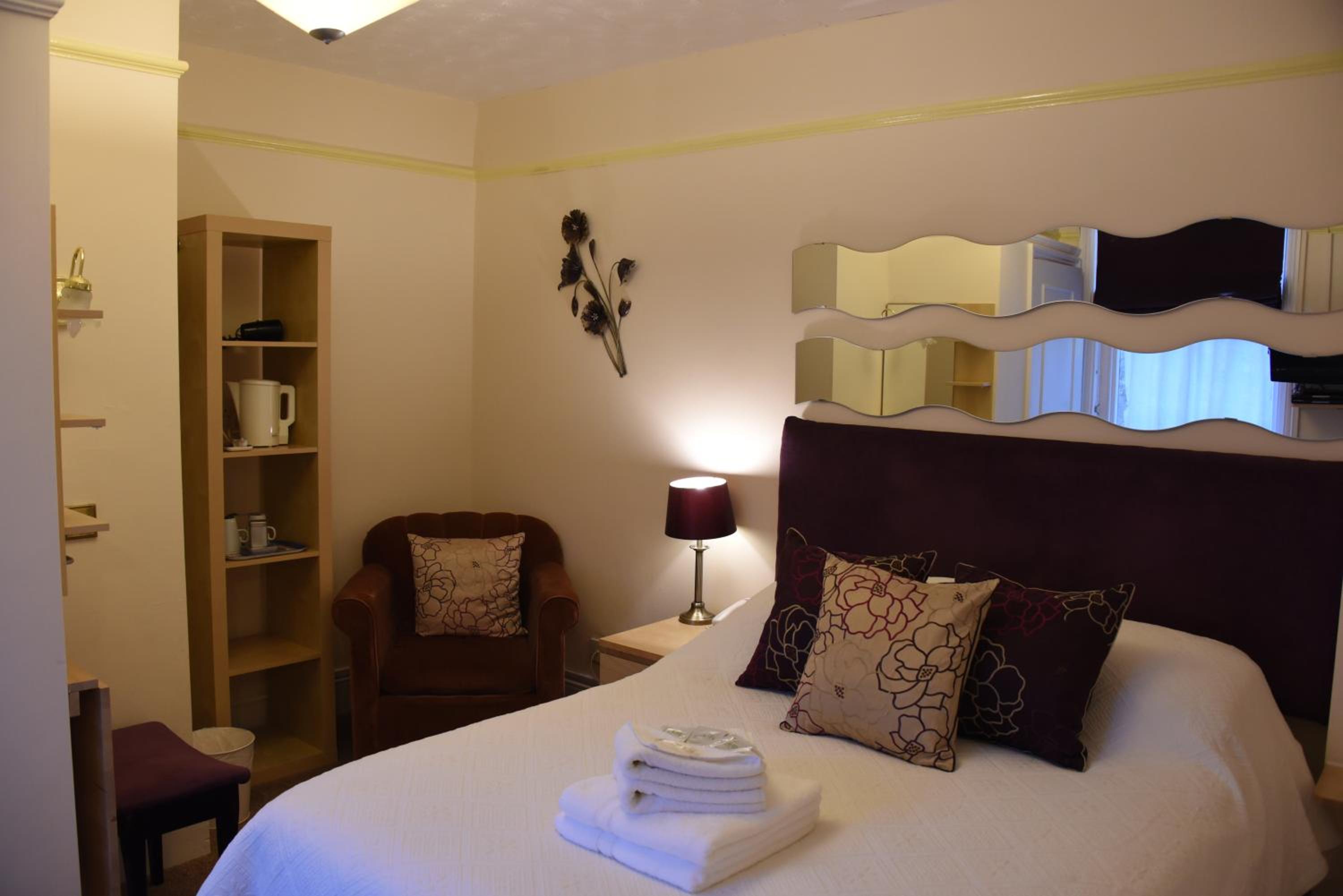 Budget Double Room photo 1