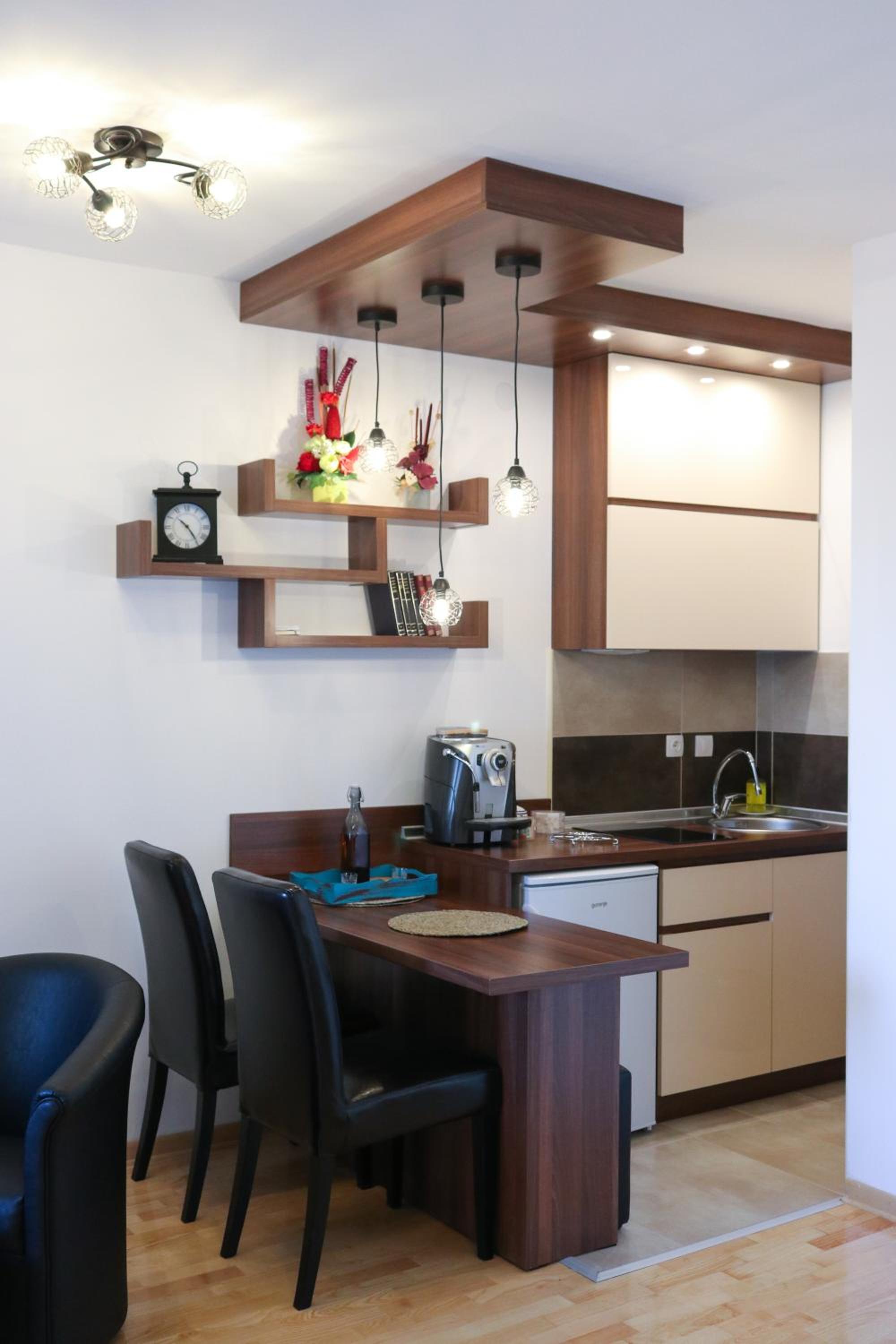 Apartment photo 1