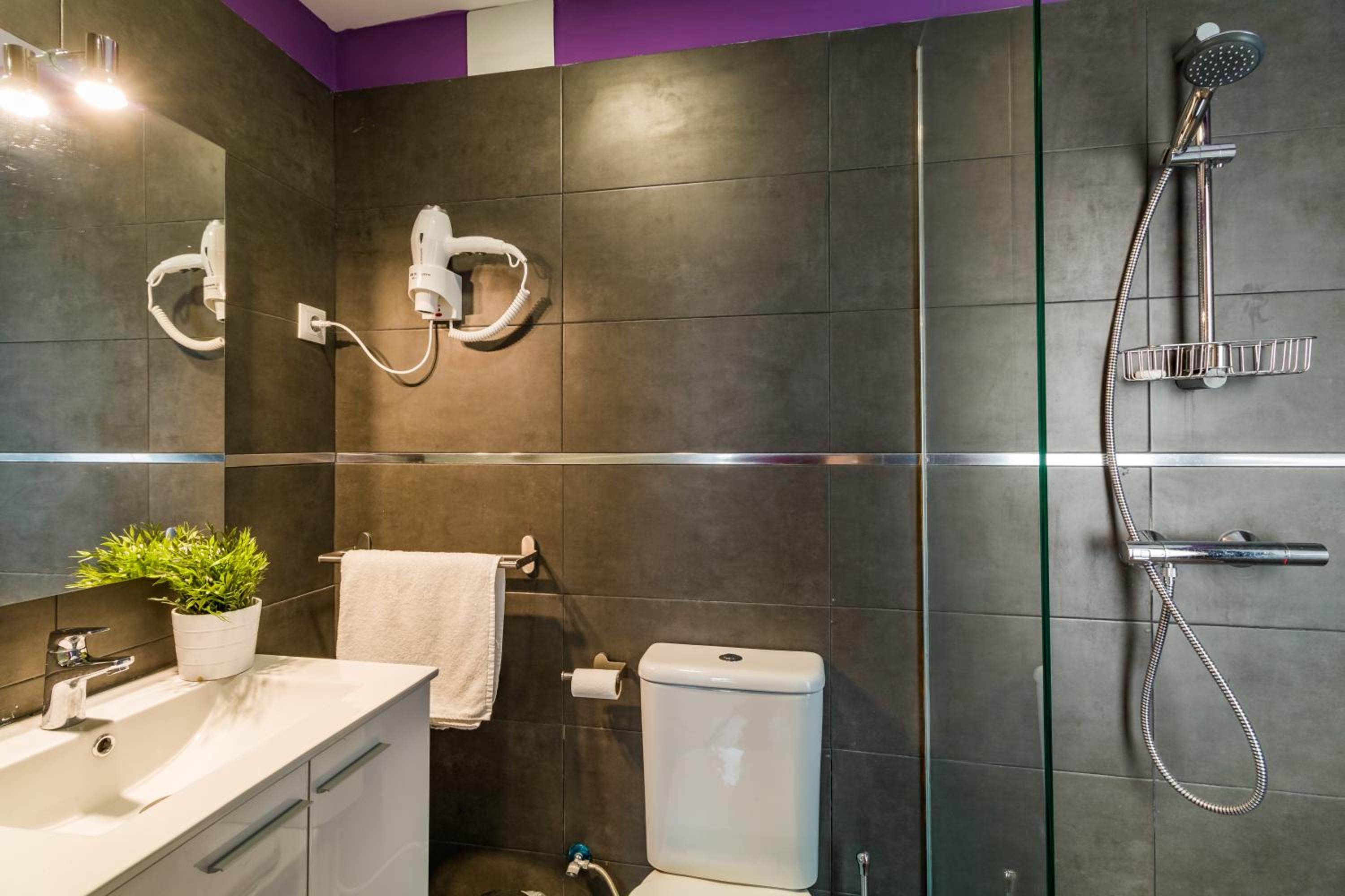 Apartment - Photo 10