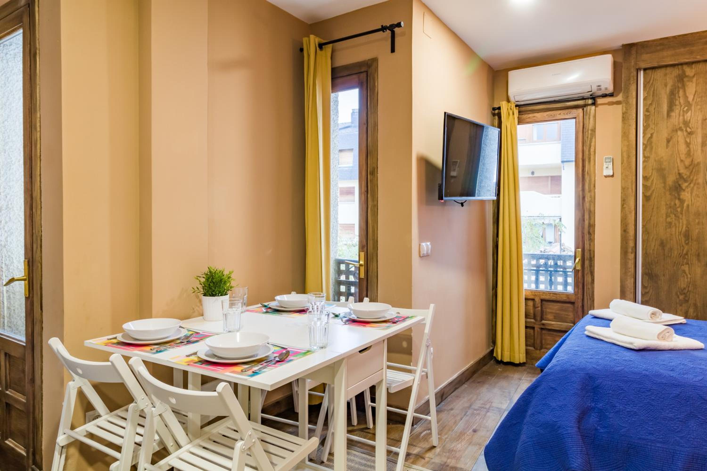 Quadruple Room - Photo 18