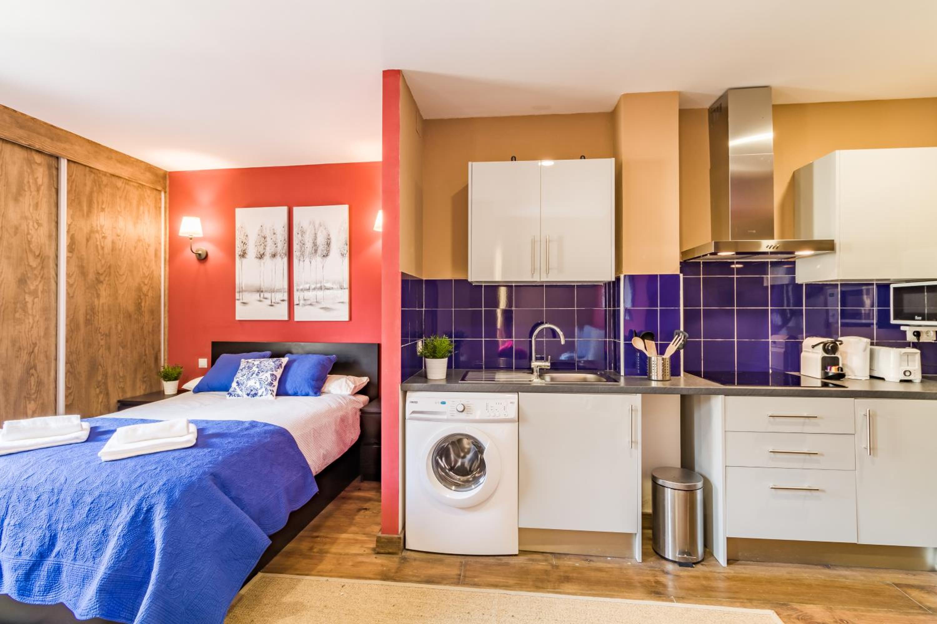 Quadruple Room - Photo 13